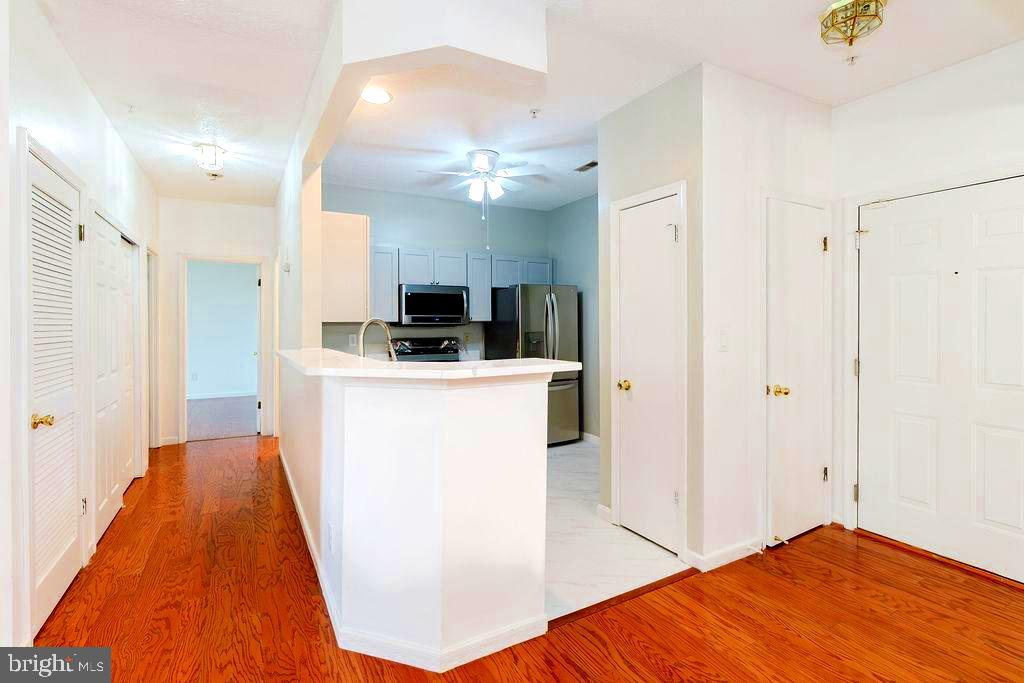 BRISTOL PARK - Residential