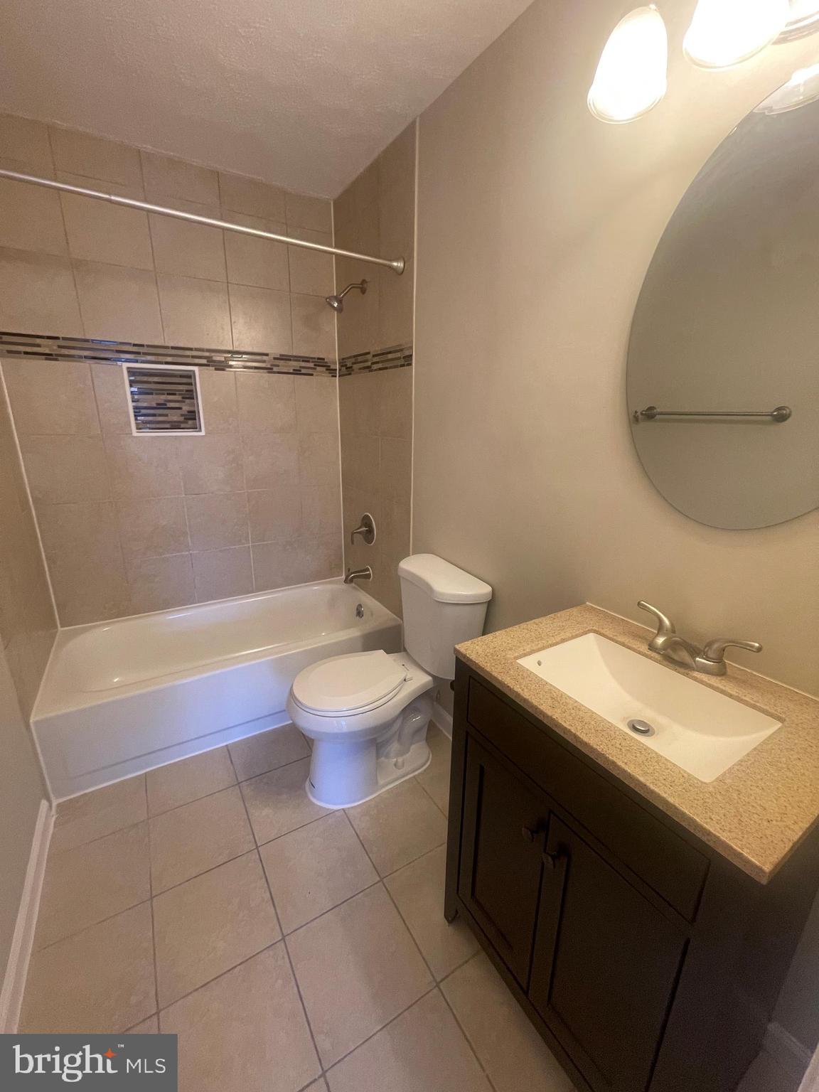 BONIWOOD - Residential Lease