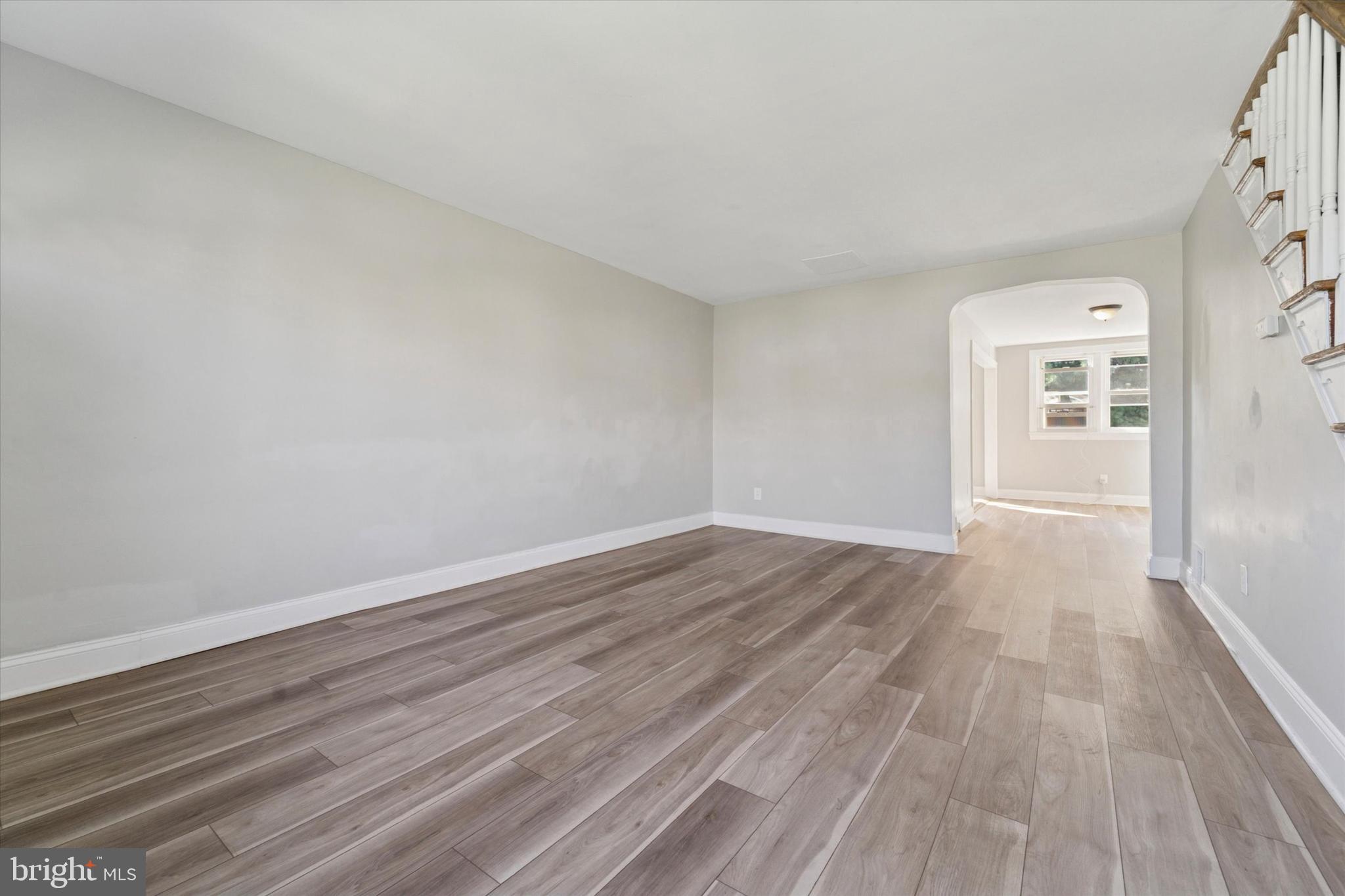 204 W WASHINGTON AVENUE
