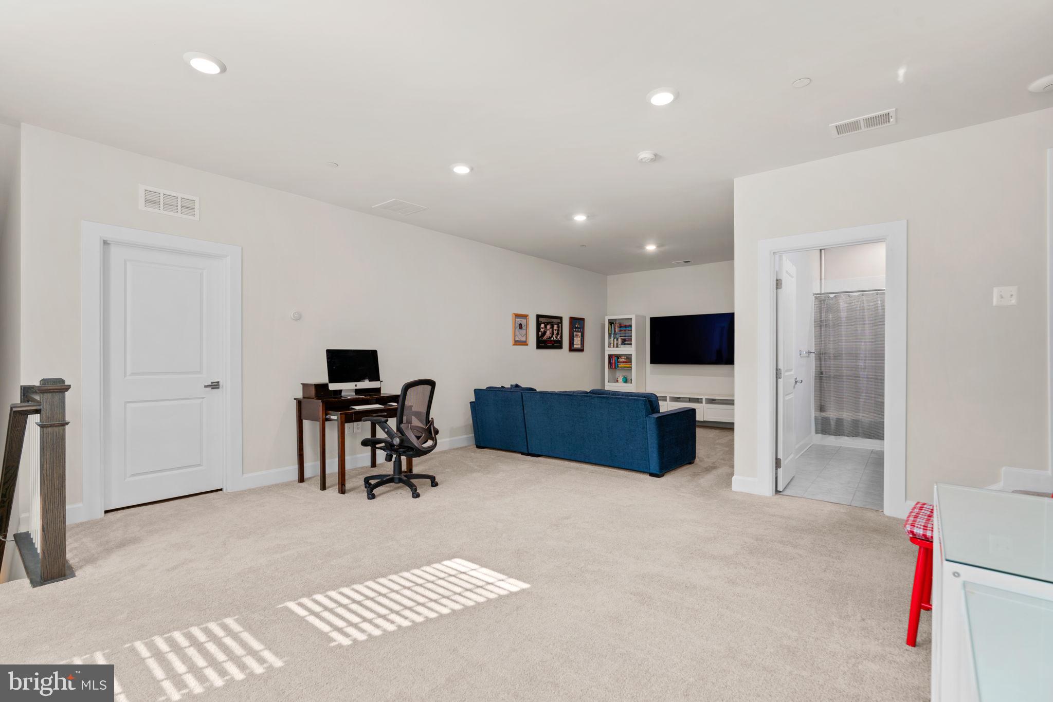 TURF VALLEY - Residential