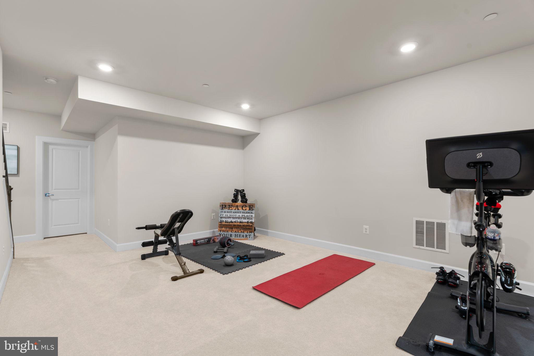 TURF VALLEY - Residential