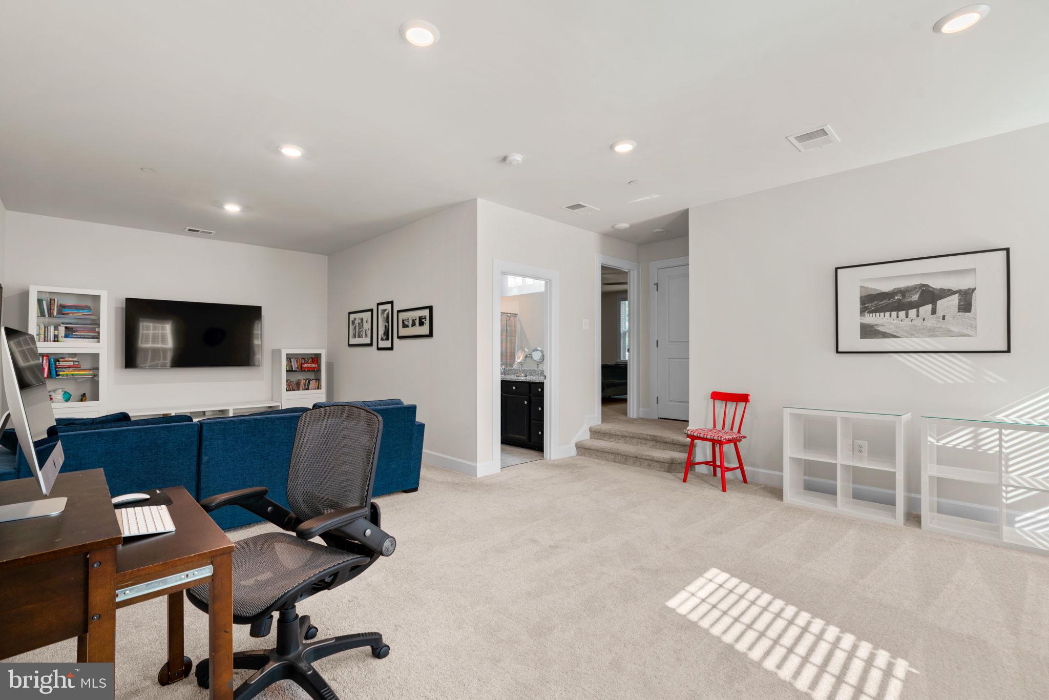 TURF VALLEY - Residential