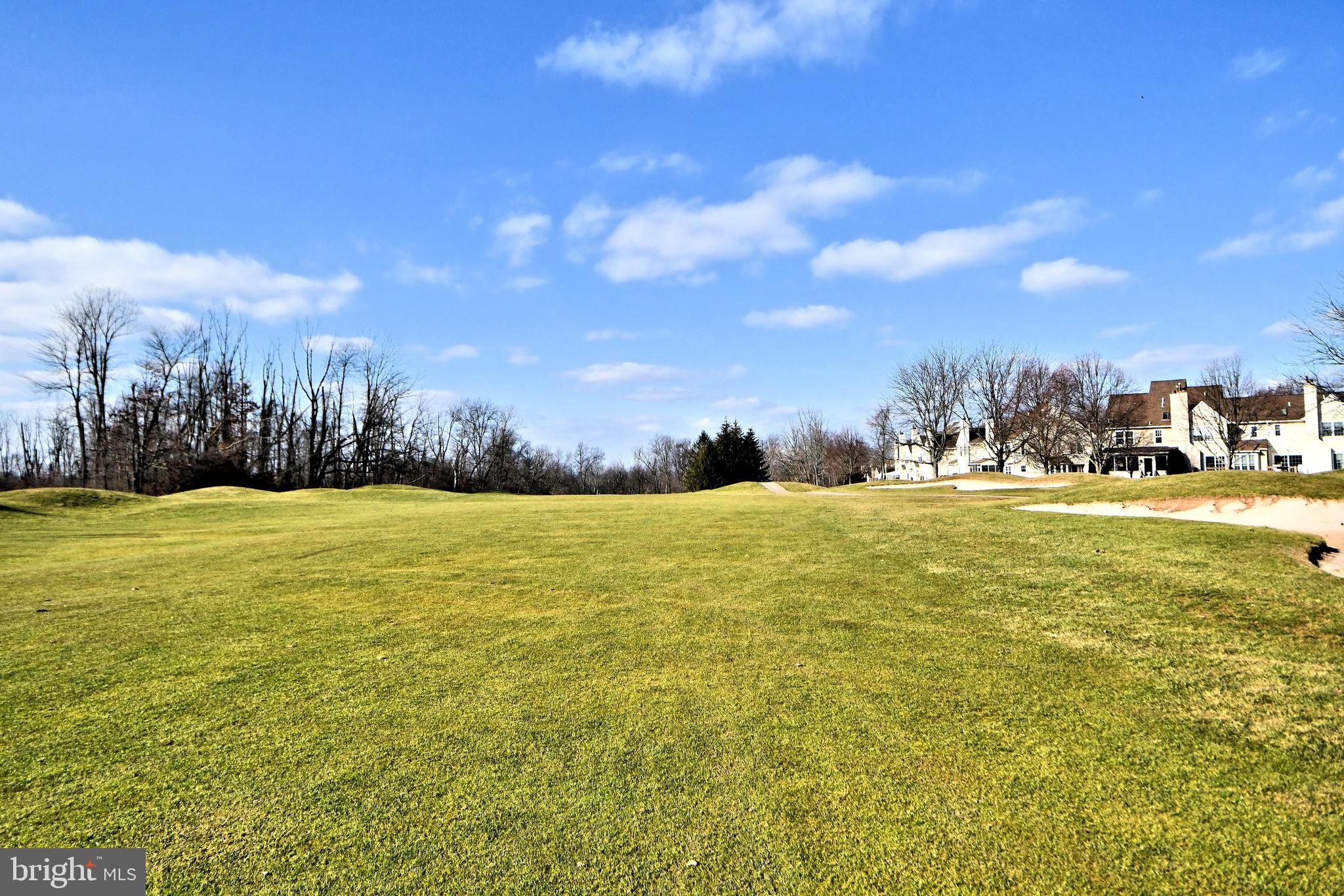 PINE CREST - Residential