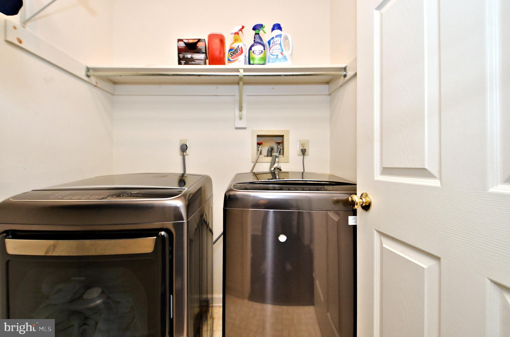 PINE CREST - Residential