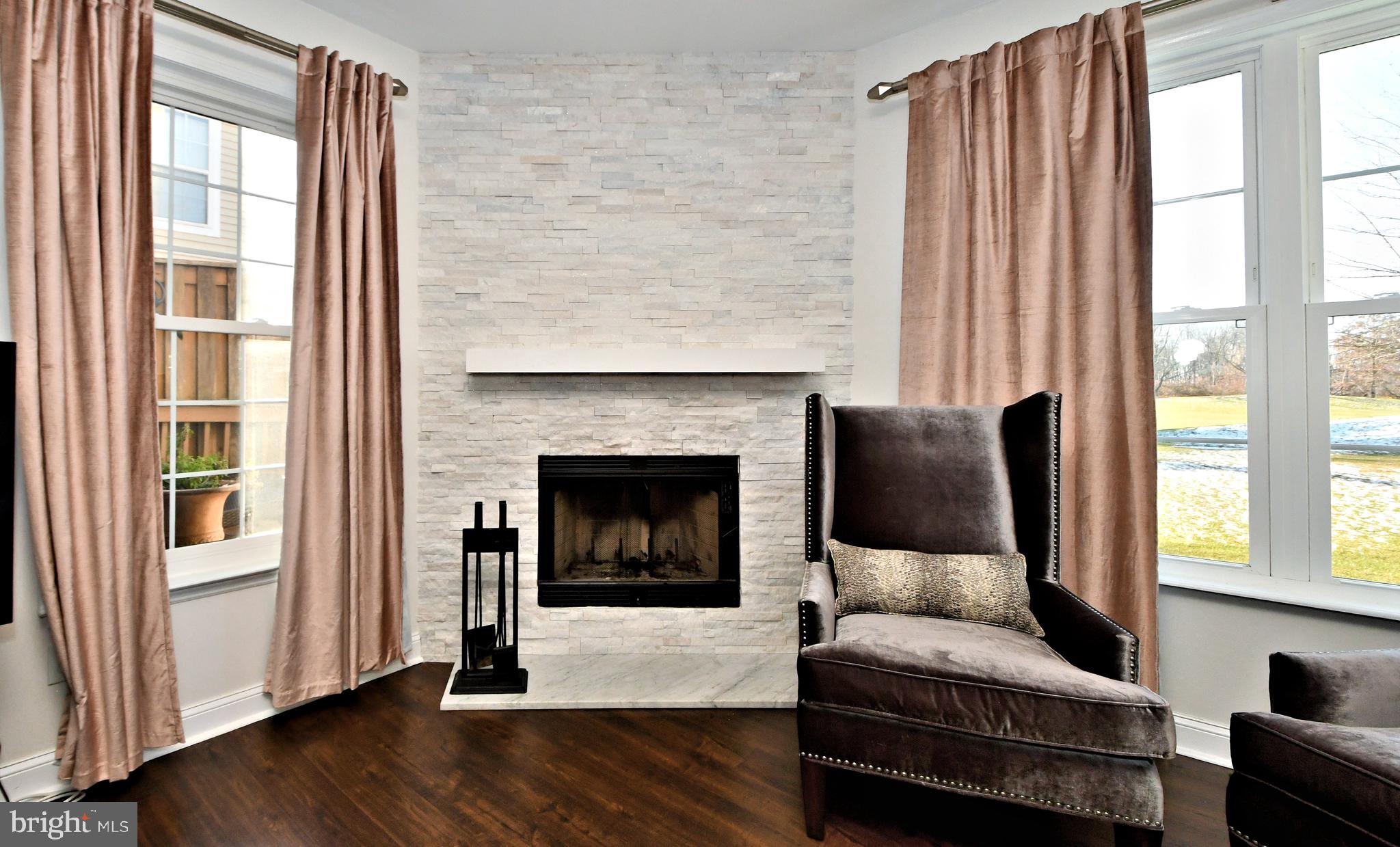 PINE CREST - Residential