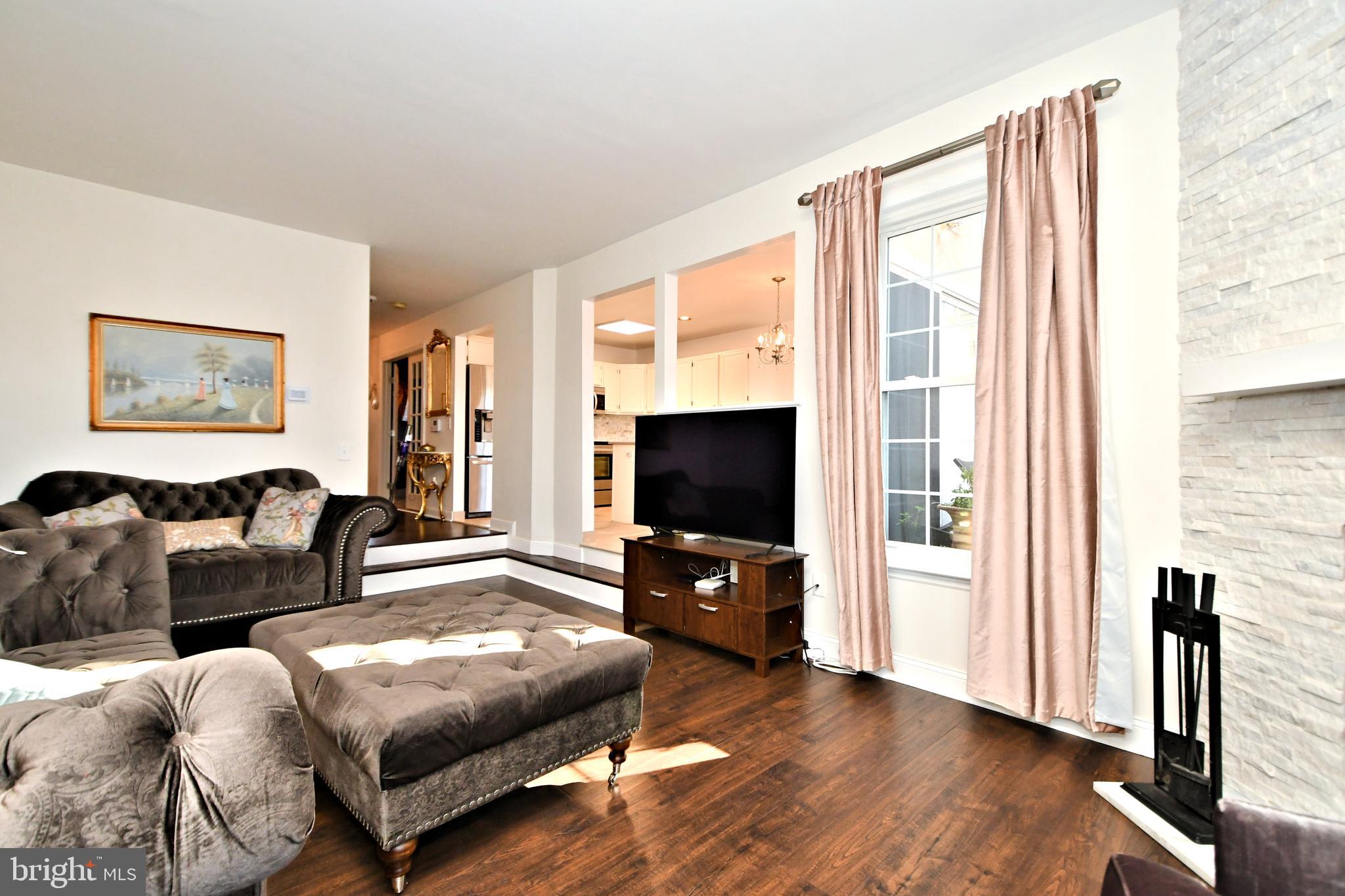 PINE CREST - Residential