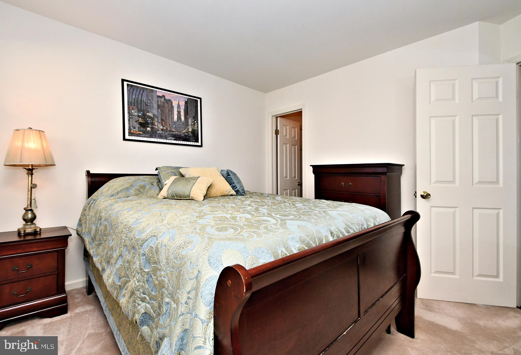 PINE CREST - Residential