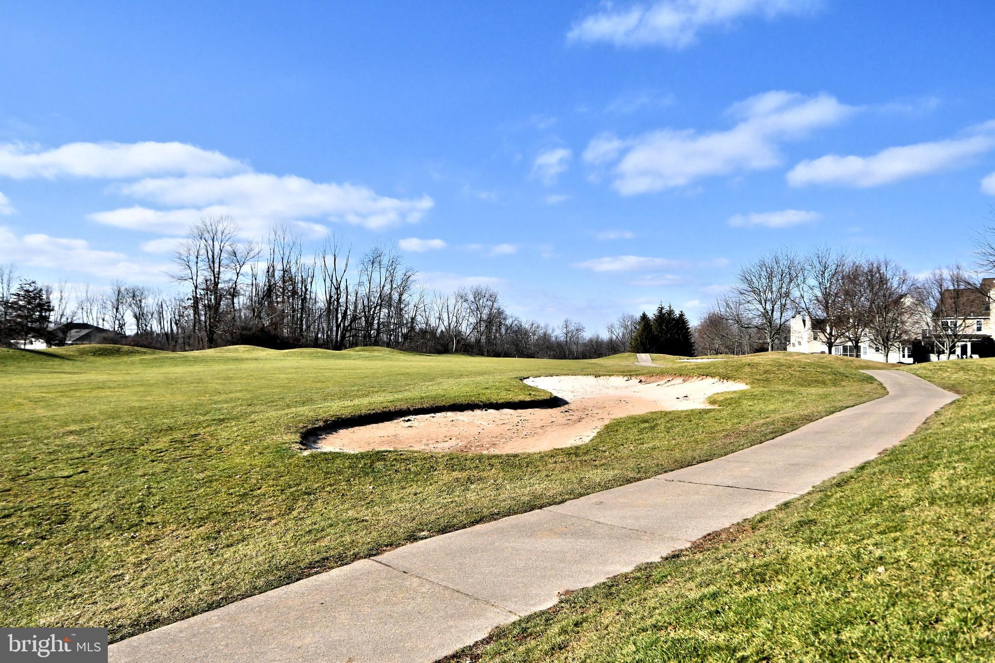 PINE CREST - Residential