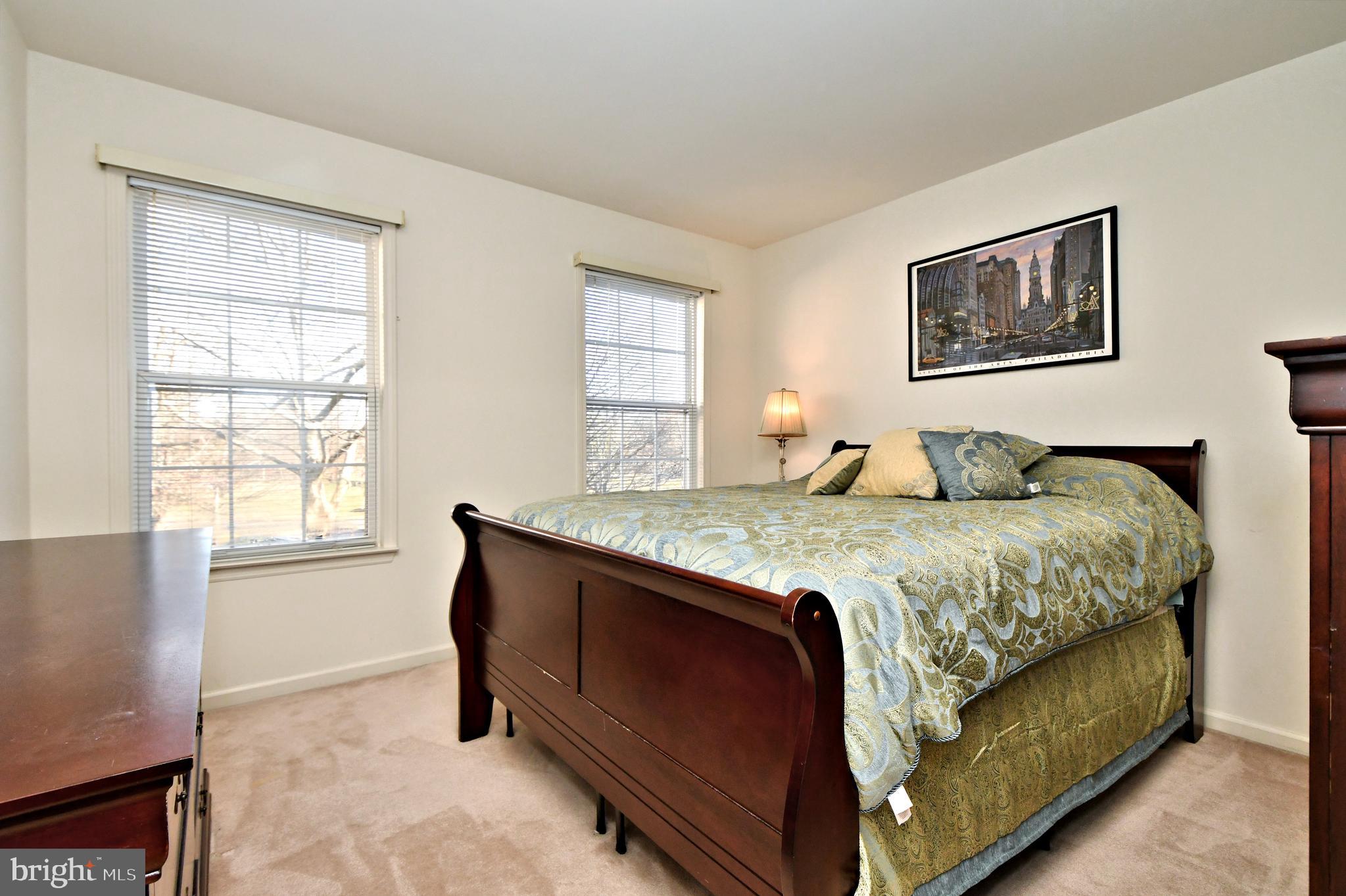 PINE CREST - Residential