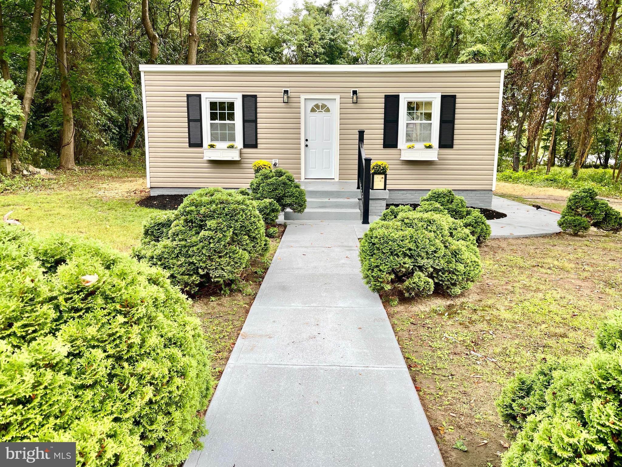 435 EDMUND STREET