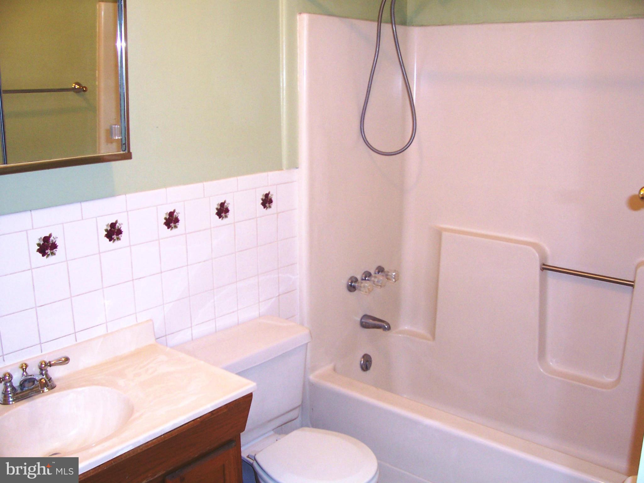 INDIAN HEAD MANOR SUB - Residential Lease