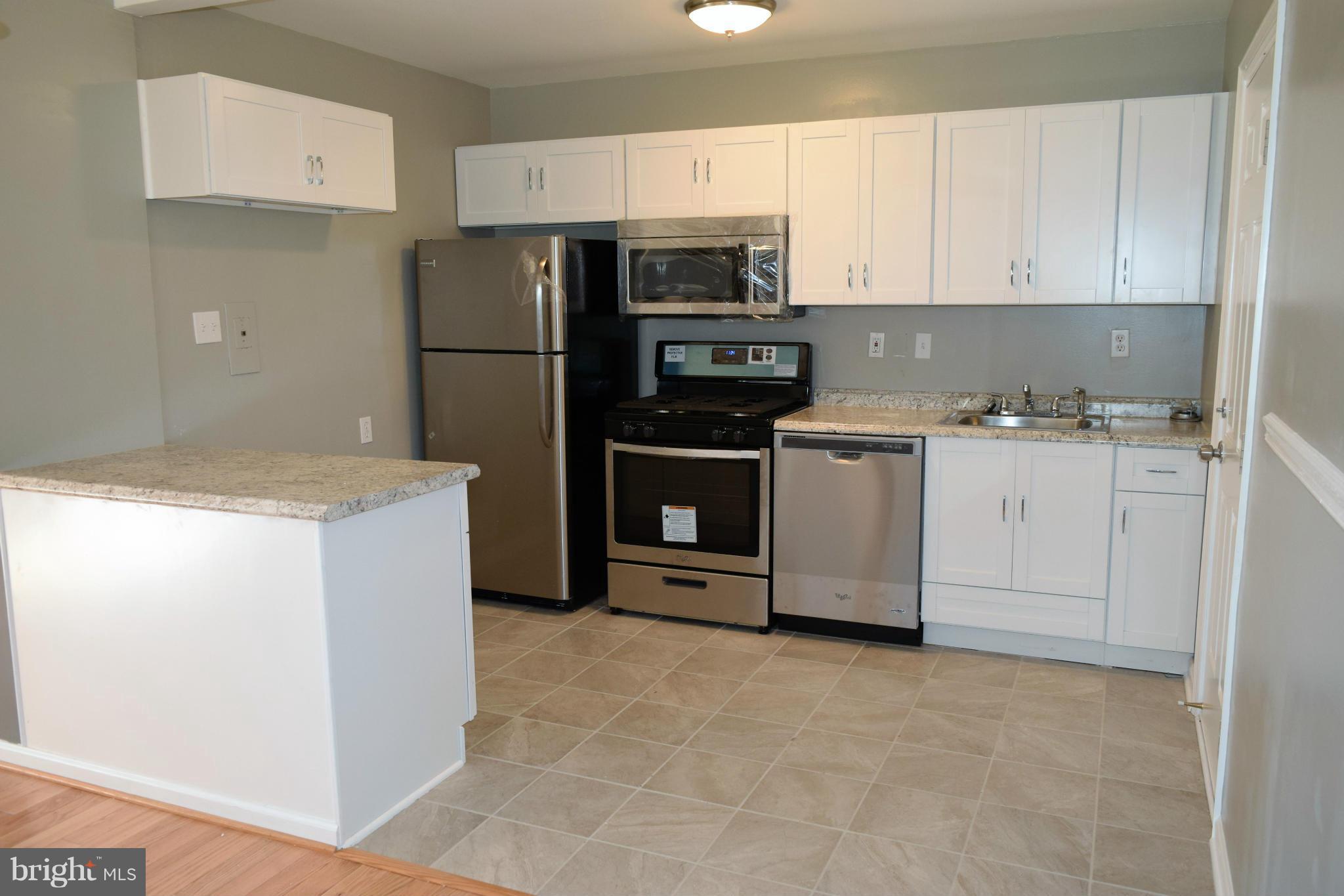 RITCHIE MANOR - Residential