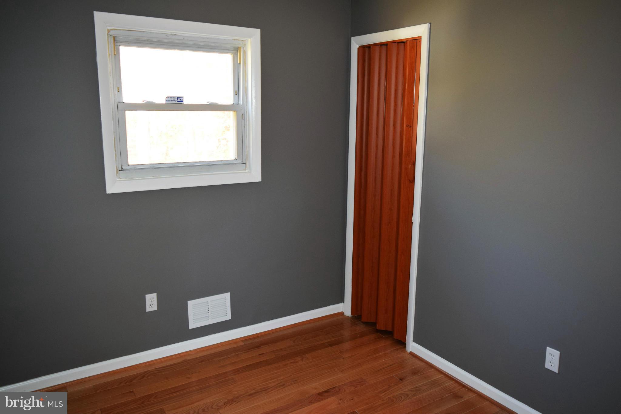 RITCHIE MANOR - Residential