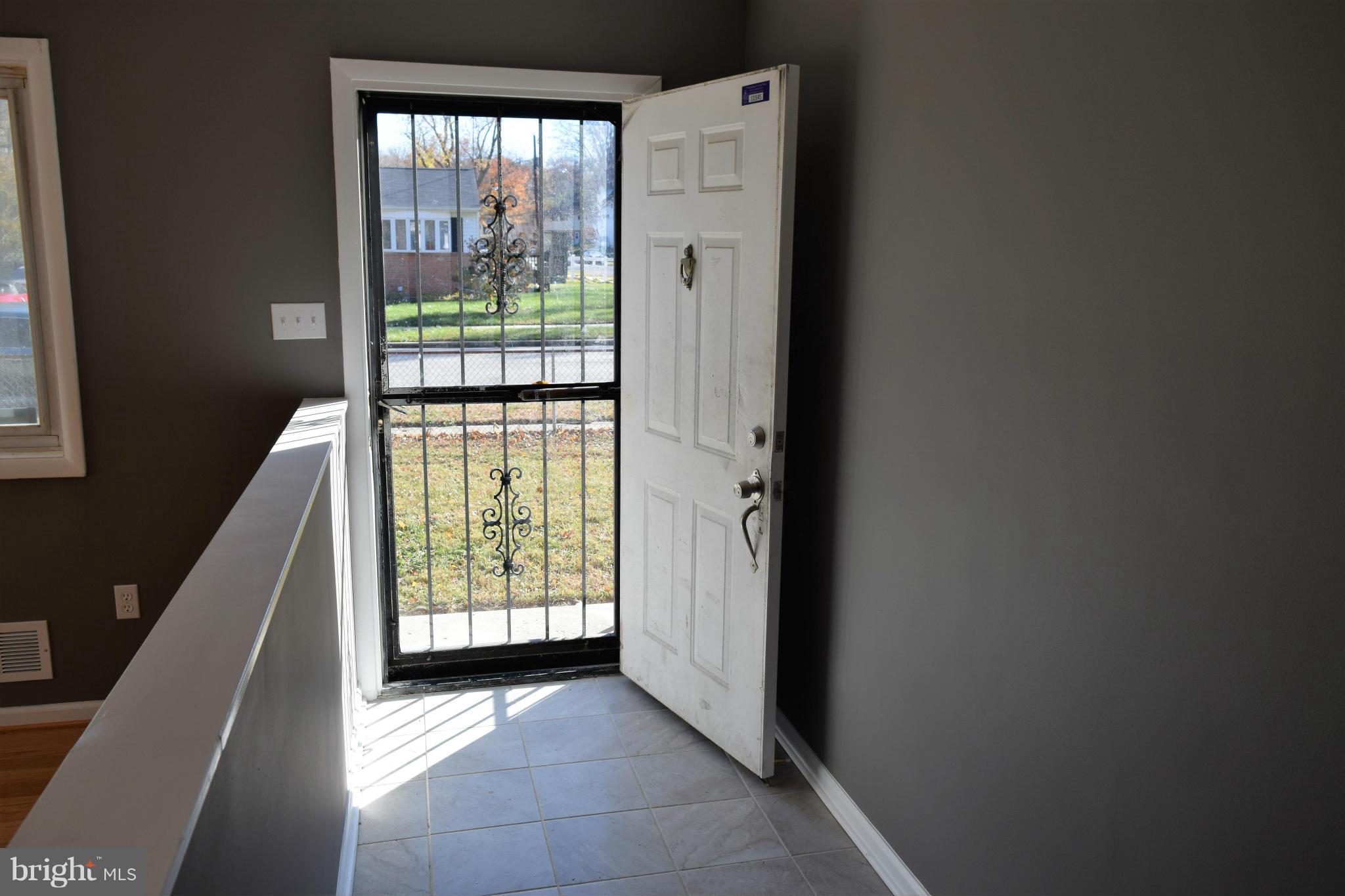 RITCHIE MANOR - Residential