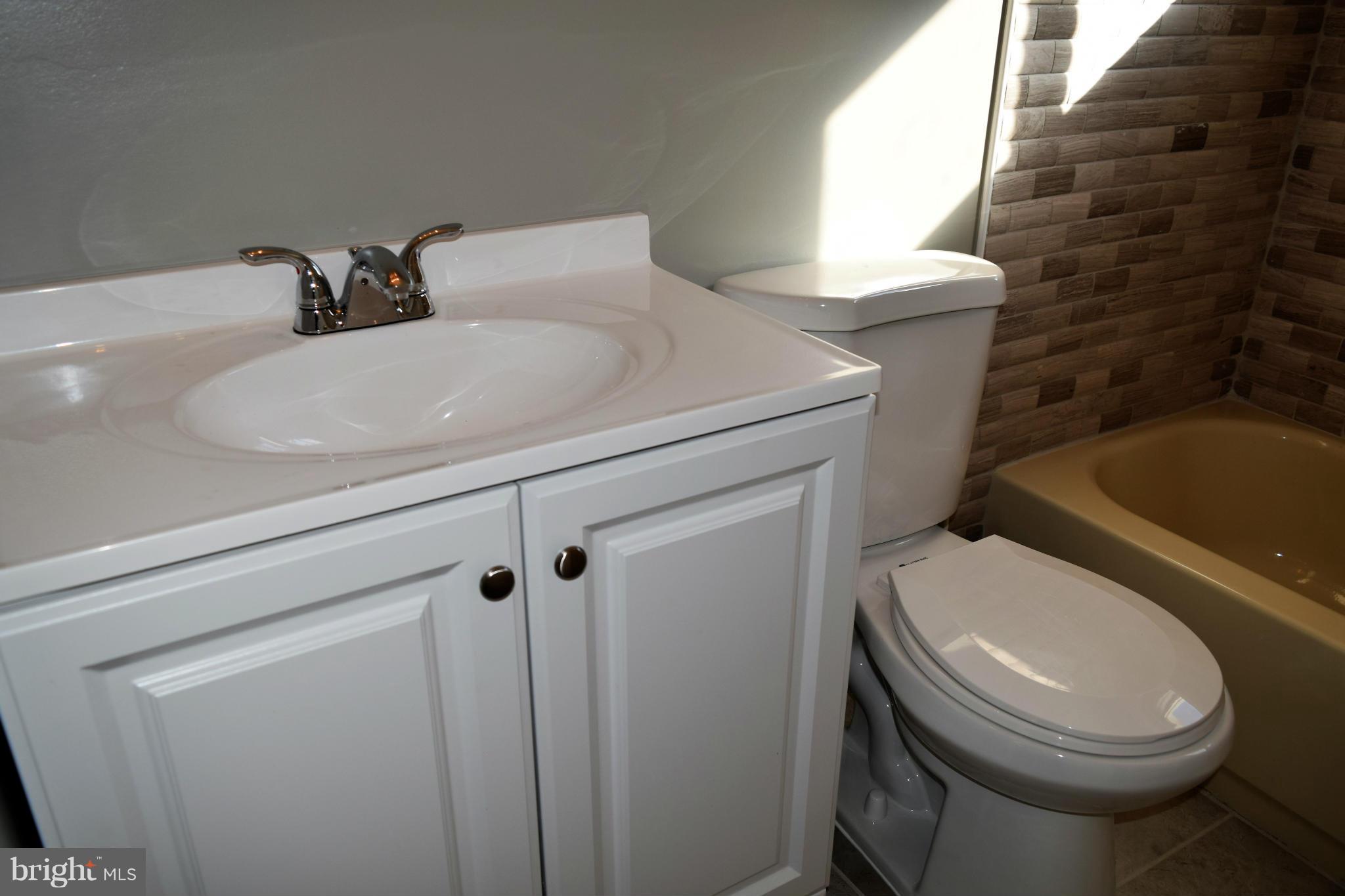 RITCHIE MANOR - Residential