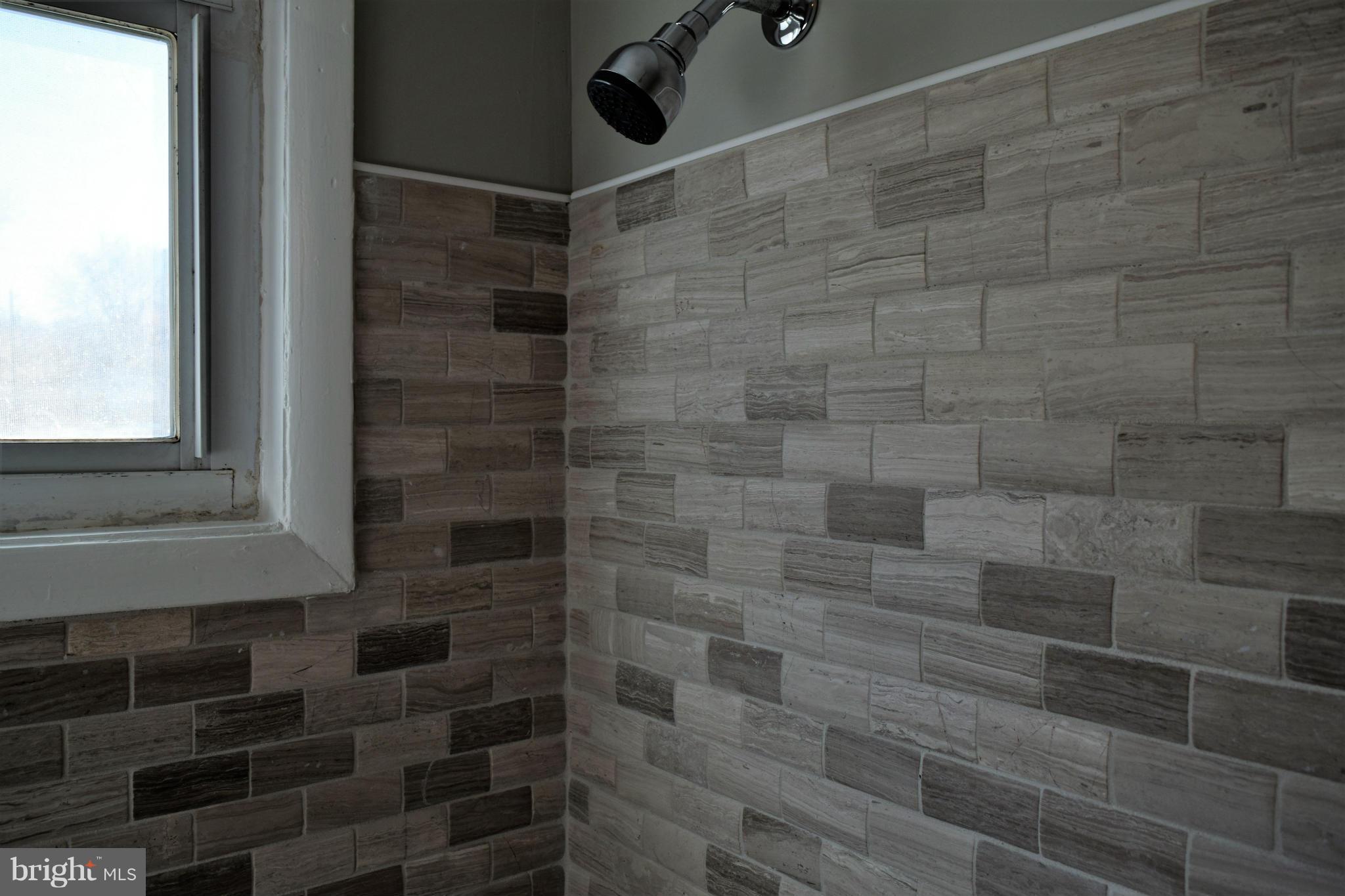 RITCHIE MANOR - Residential