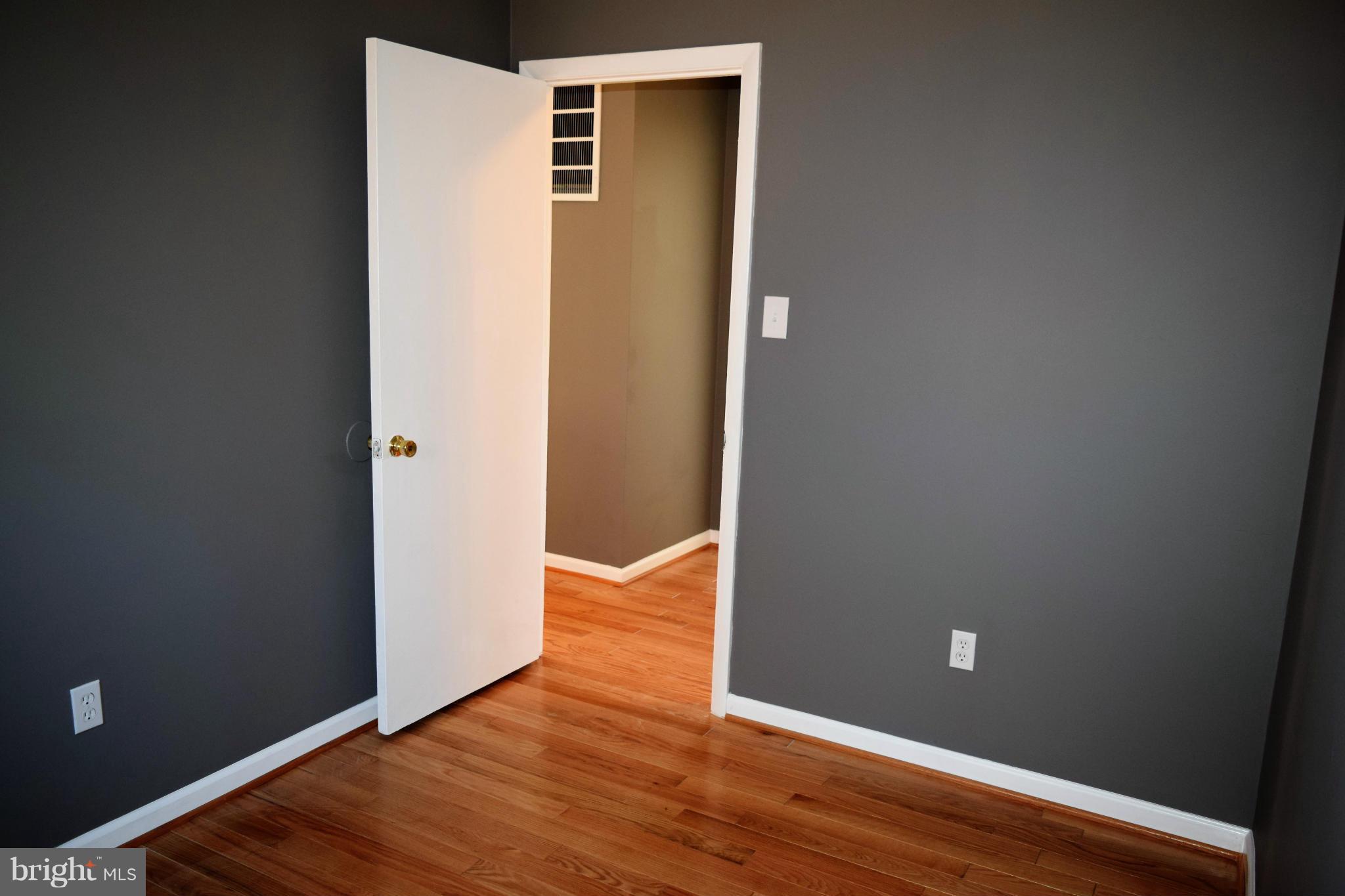 RITCHIE MANOR - Residential