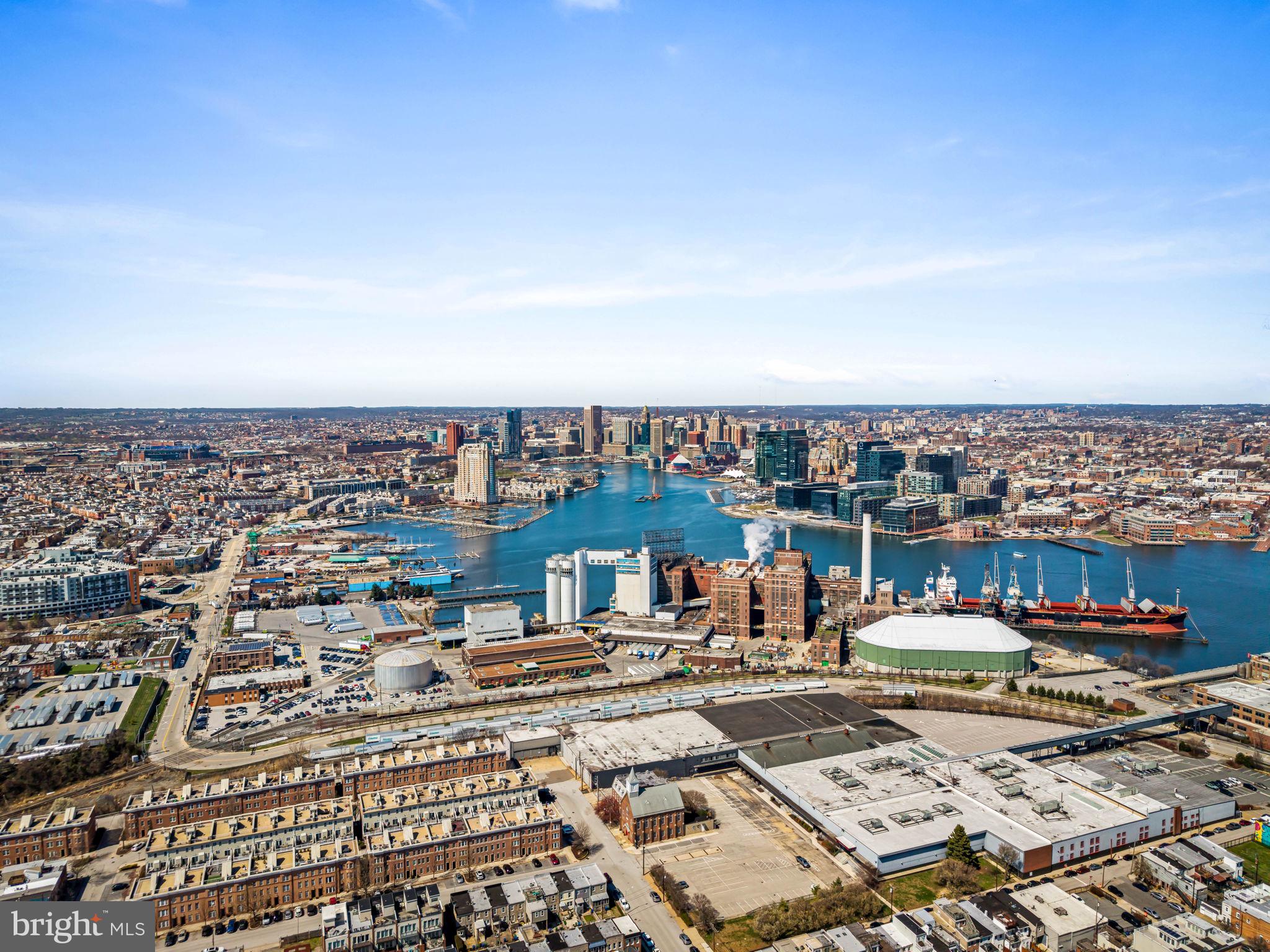 LOCUST POINT - Residential