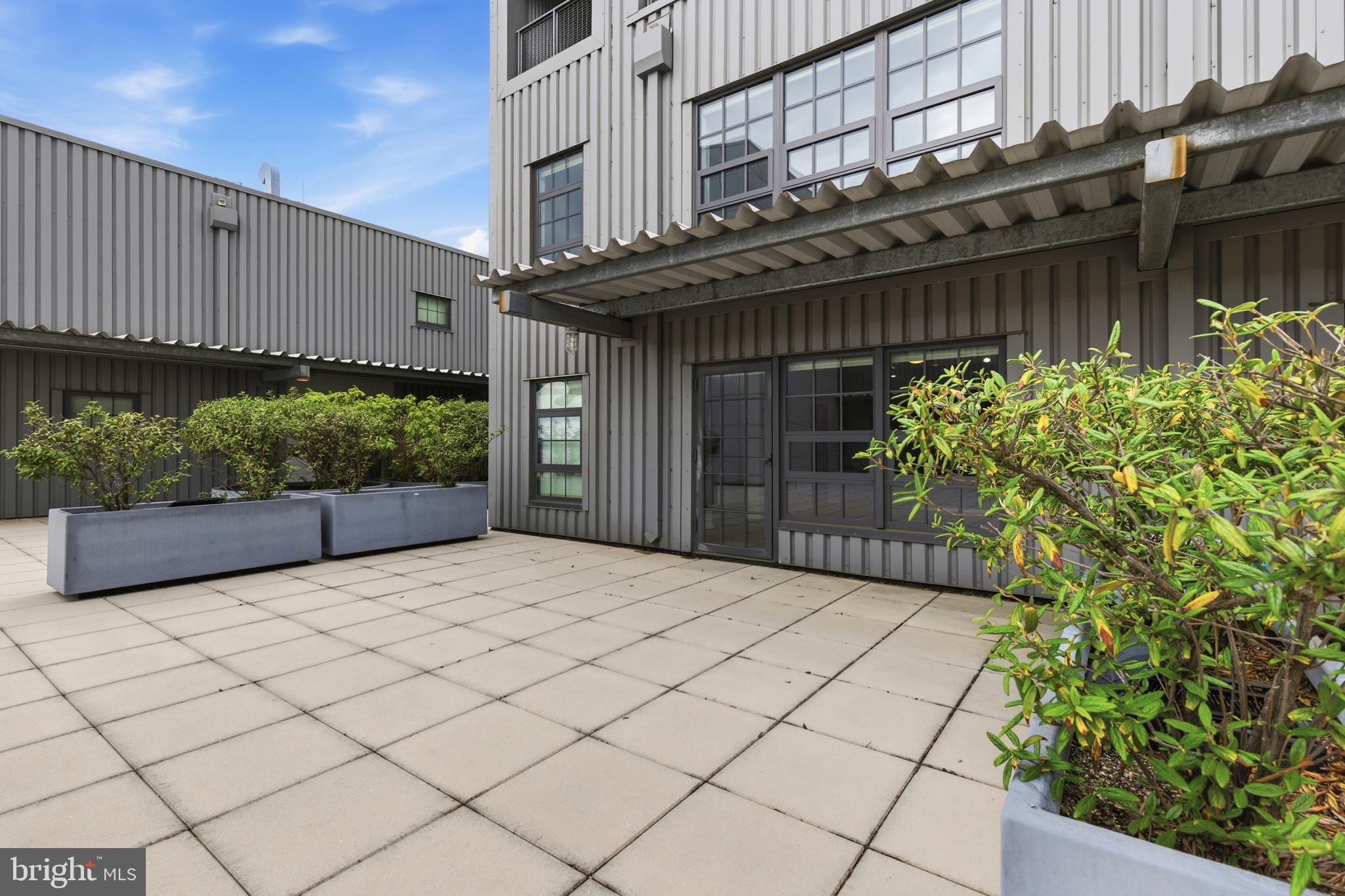 LOCUST POINT - Residential