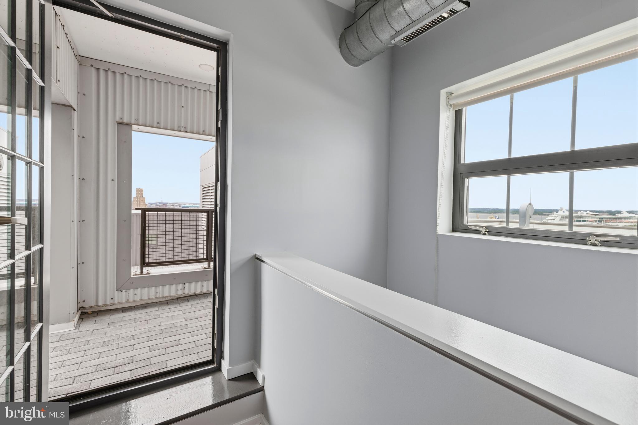 LOCUST POINT - Residential