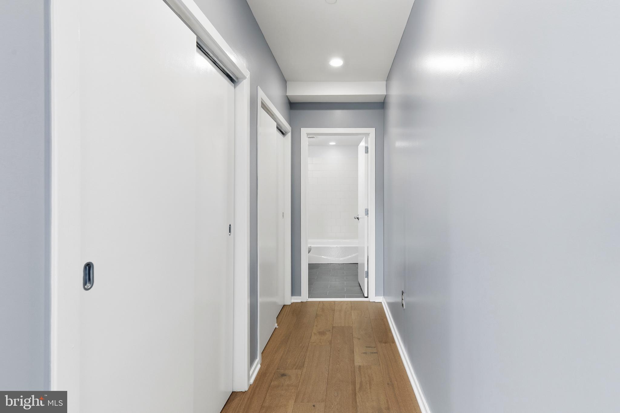 LOCUST POINT - Residential