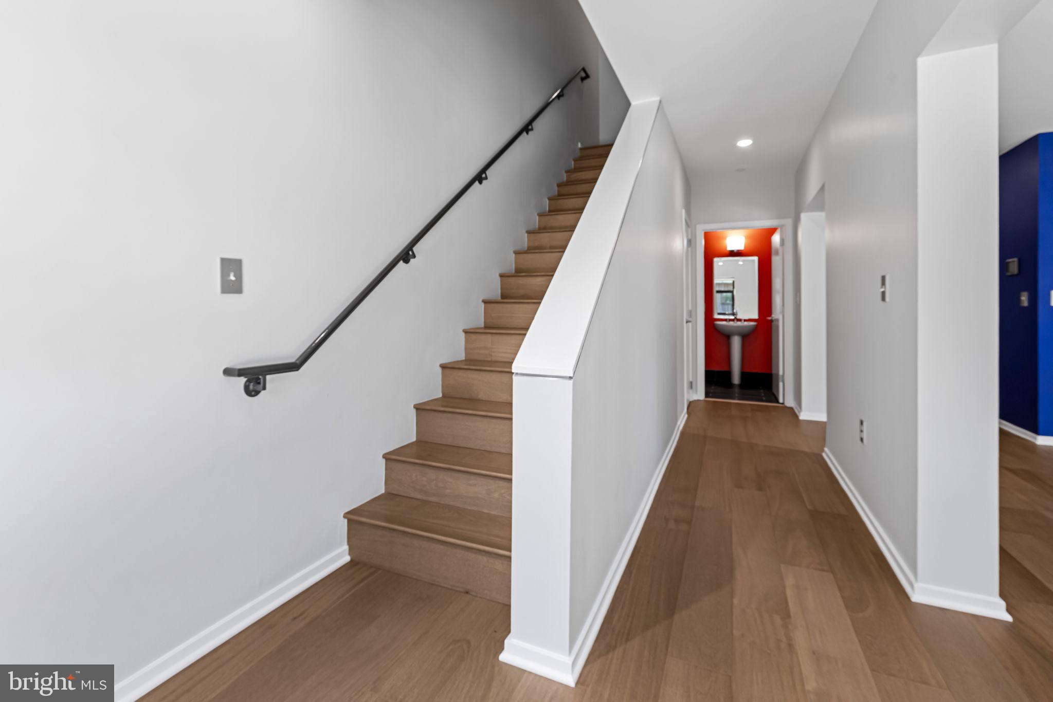 LOCUST POINT - Residential