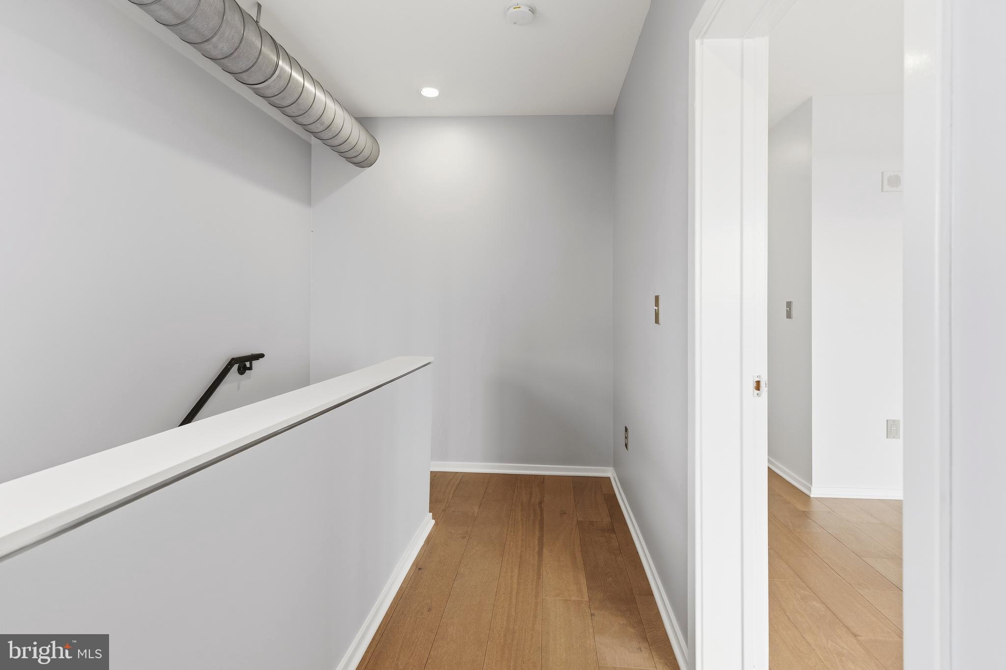 LOCUST POINT - Residential