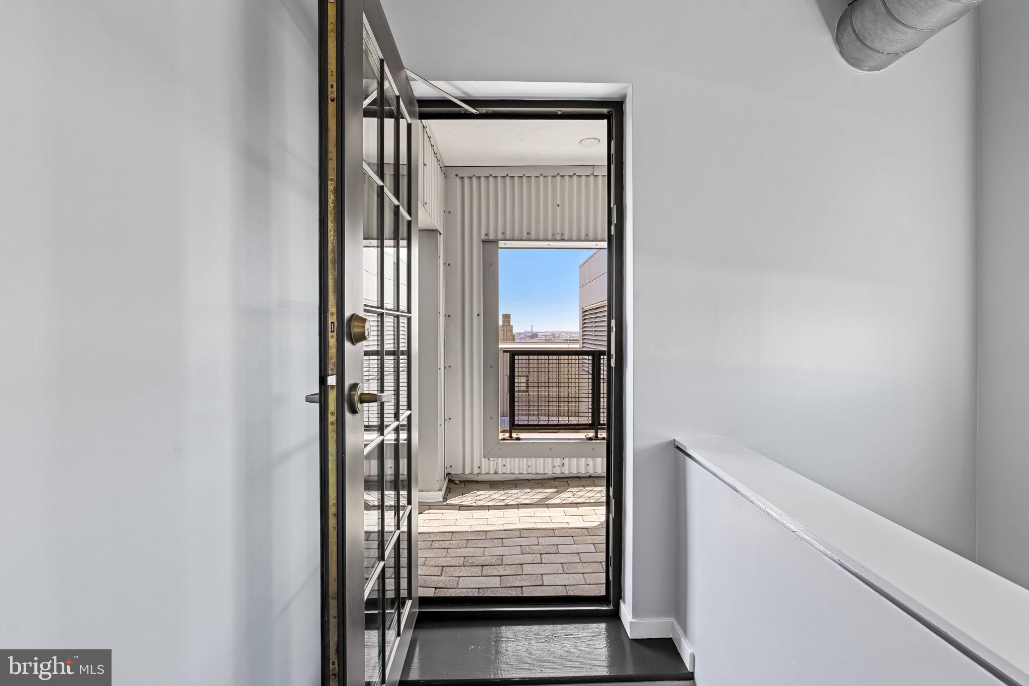 LOCUST POINT - Residential