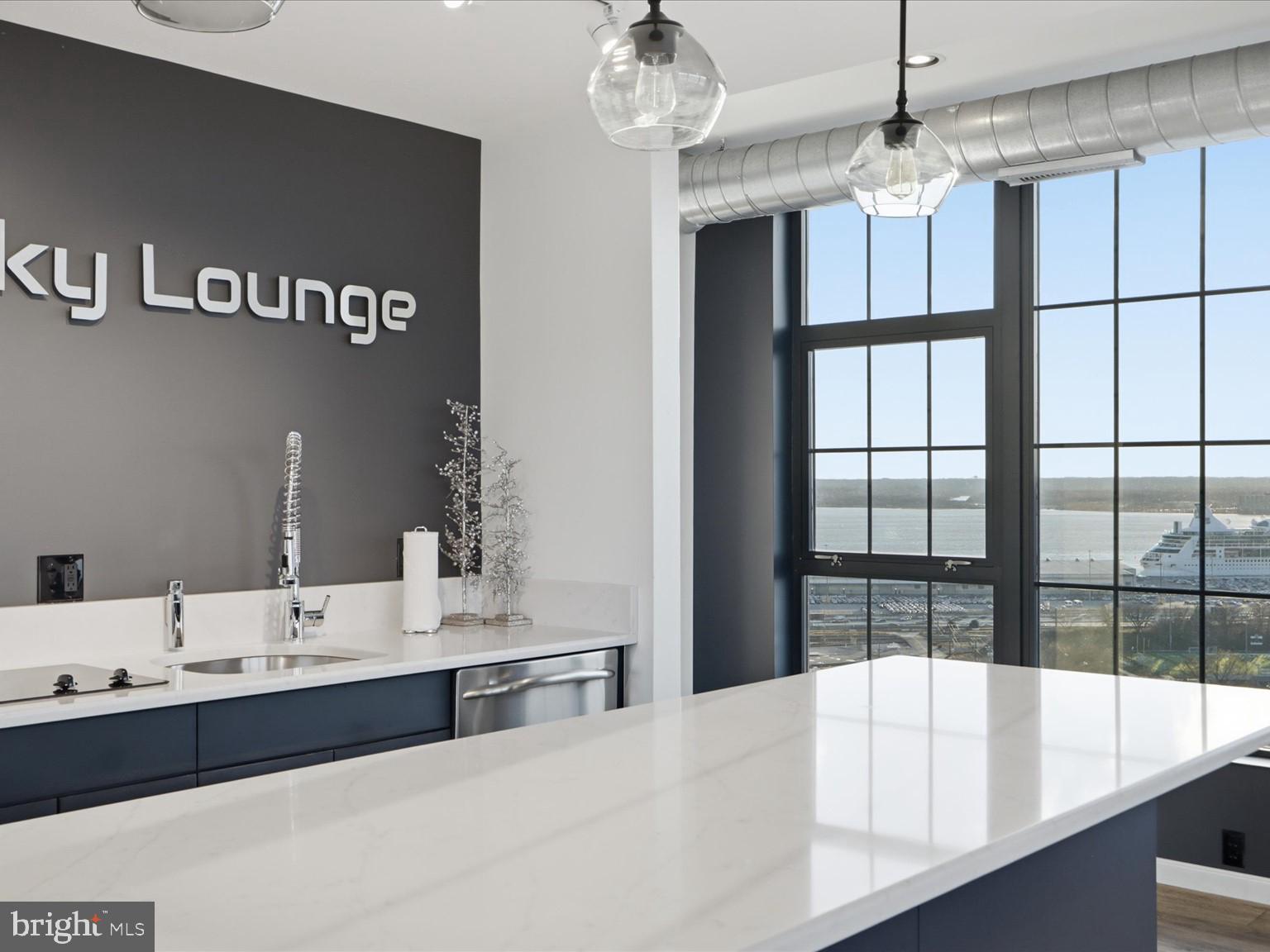 LOCUST POINT - Residential