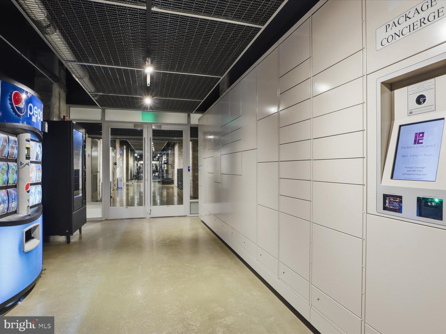 LOCUST POINT - Residential