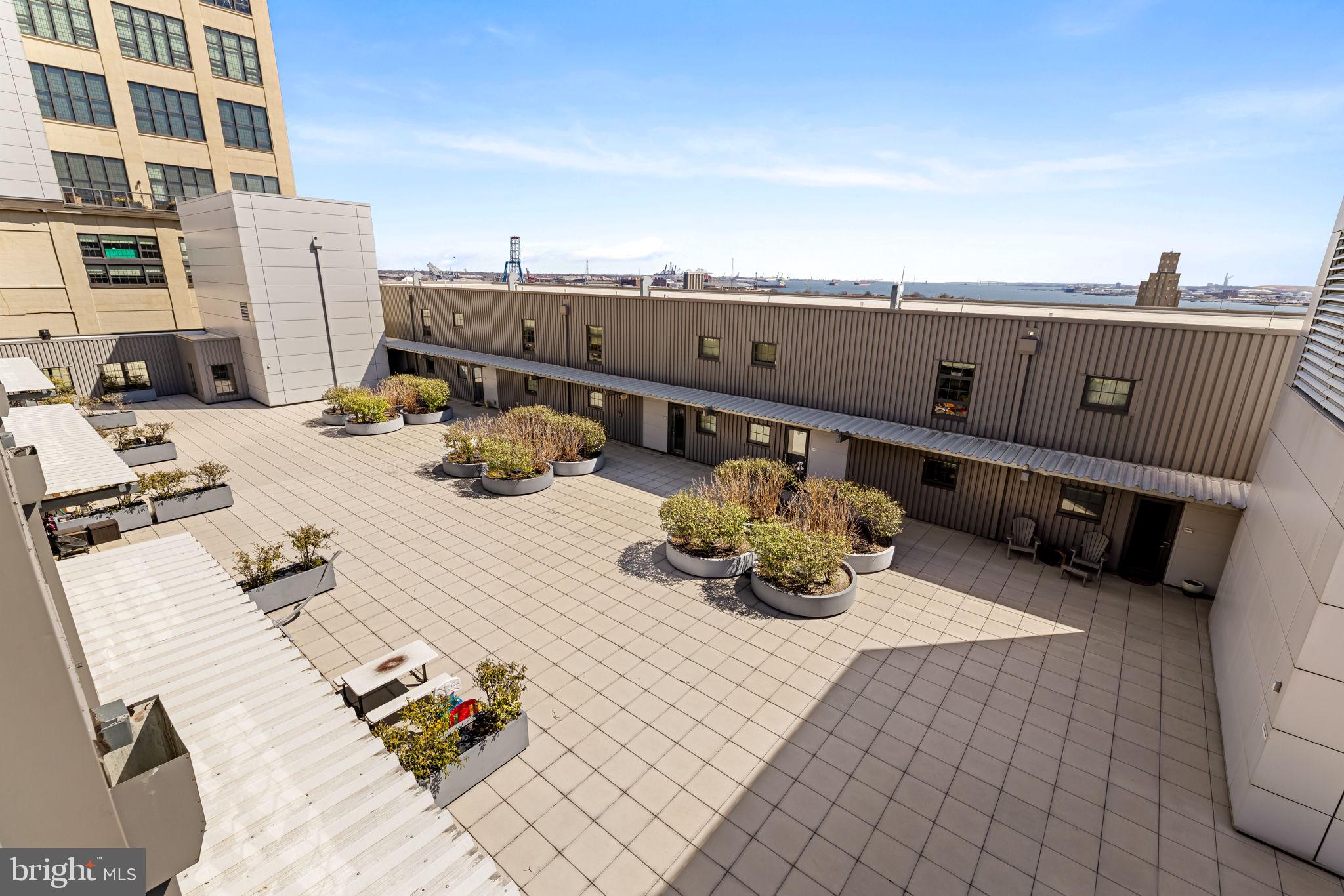 LOCUST POINT - Residential