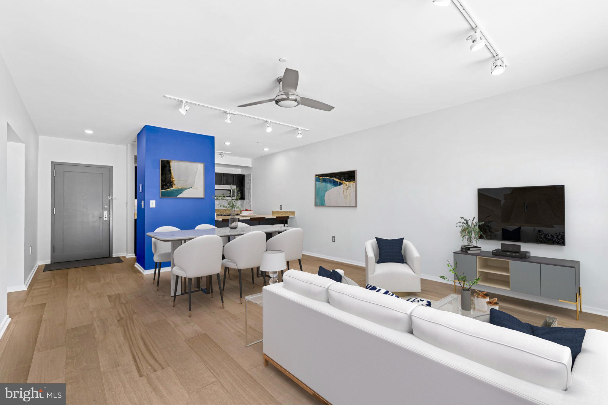 LOCUST POINT - Residential