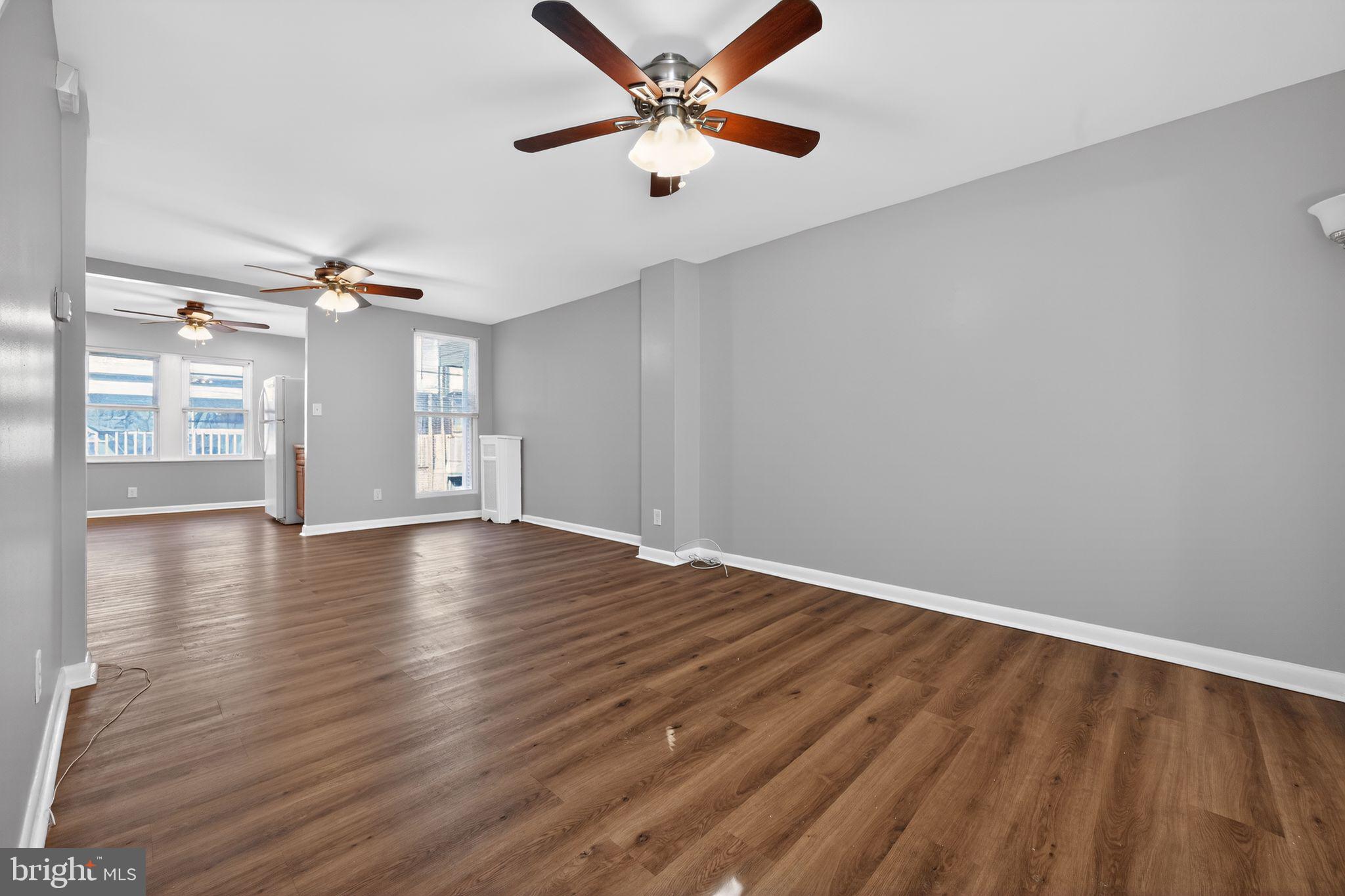 LAWNDALE - Residential