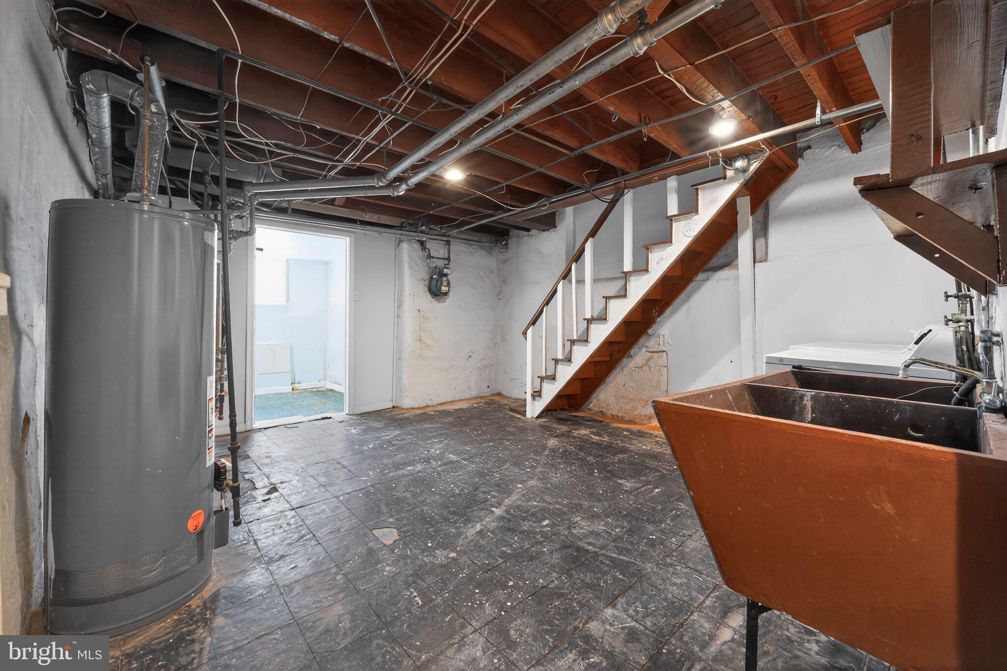 LAWNDALE - Residential