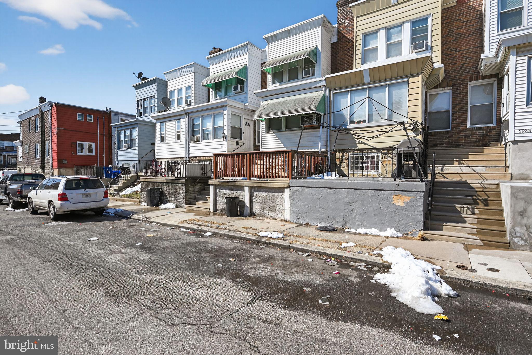 LAWNDALE - Residential