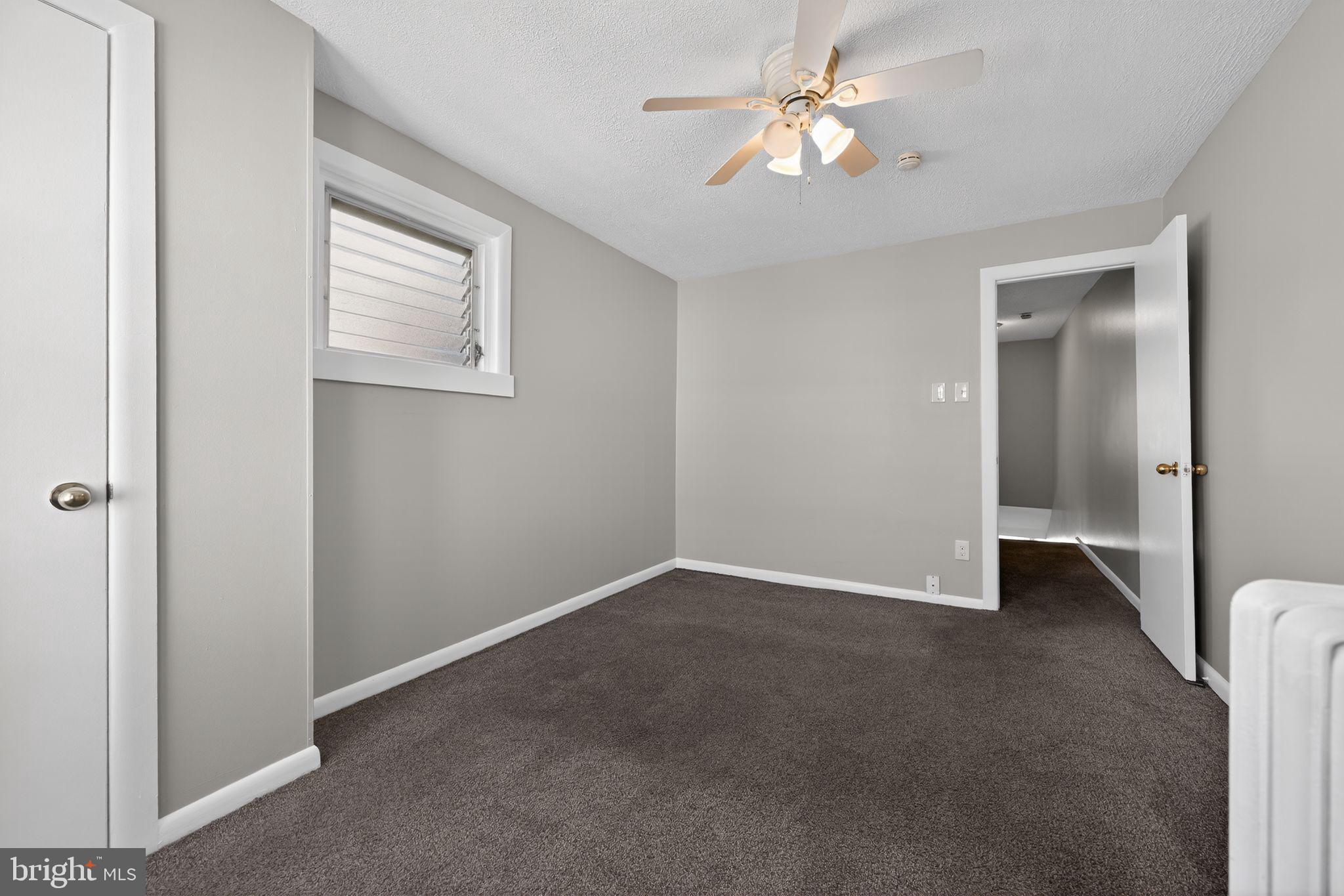 LAWNDALE - Residential