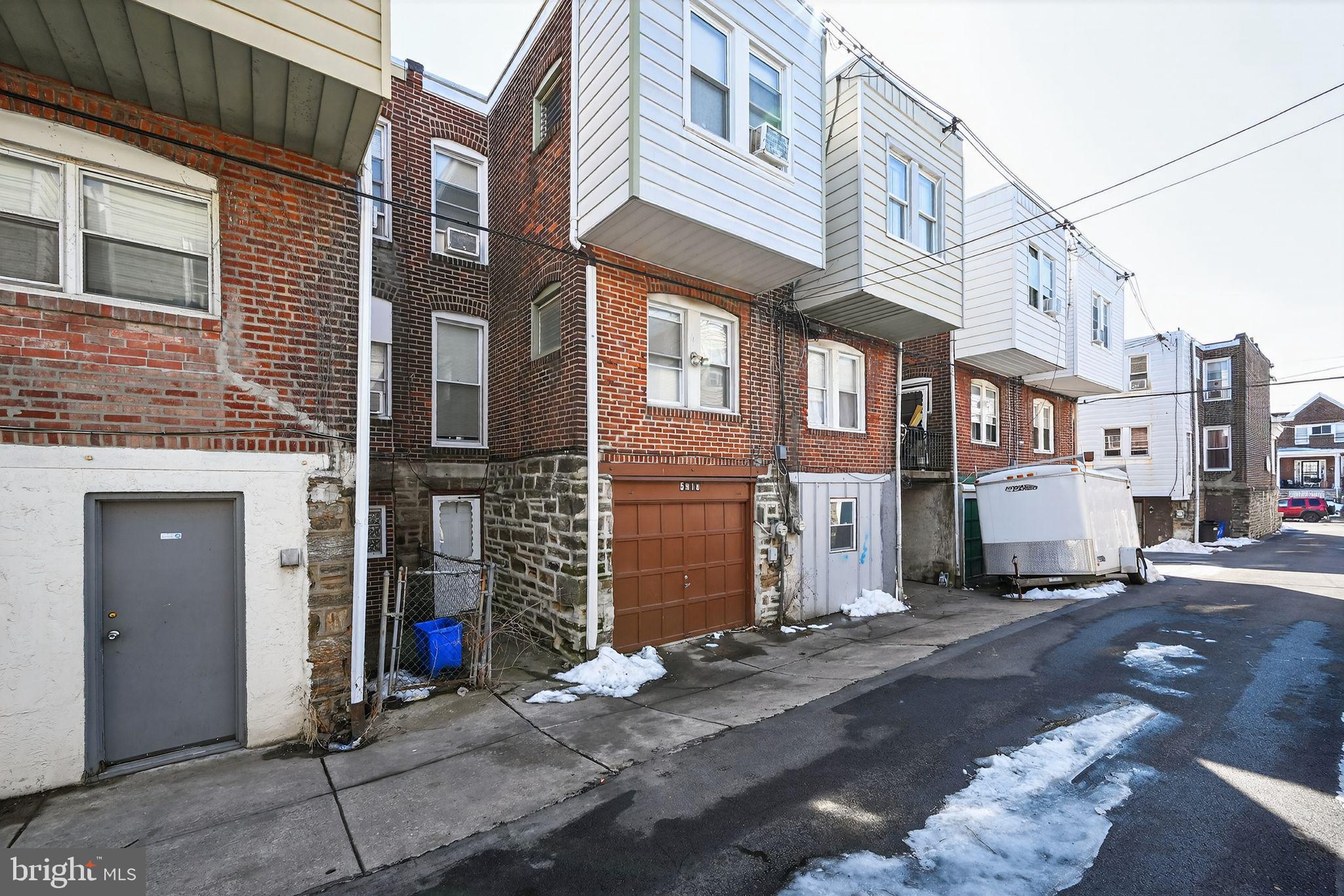 LAWNDALE - Residential