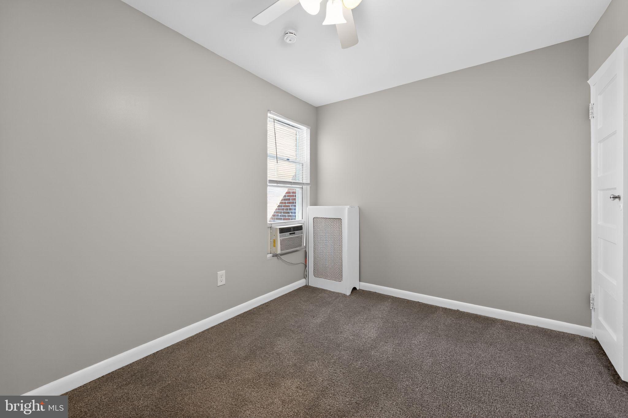 LAWNDALE - Residential