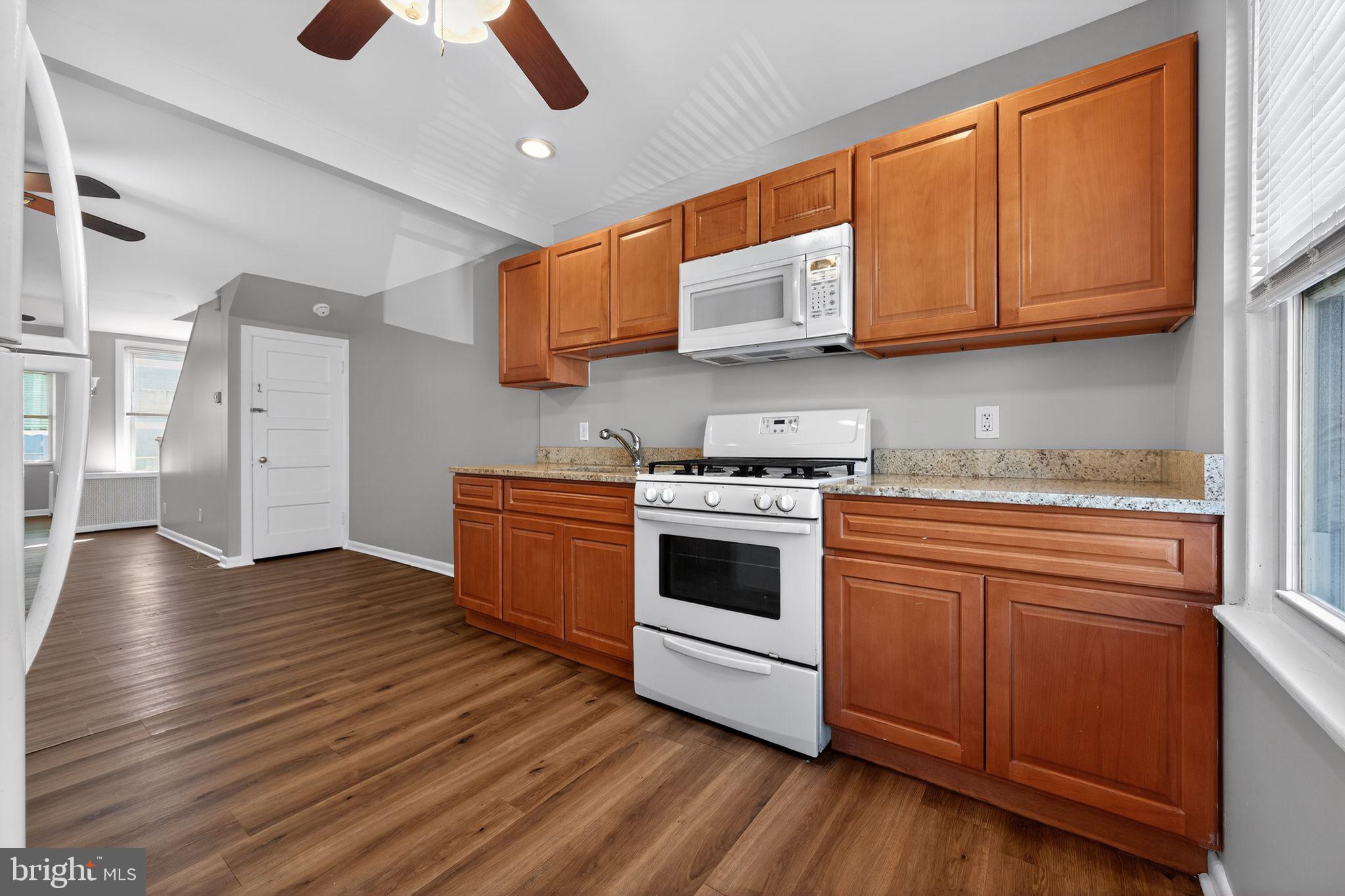 LAWNDALE - Residential