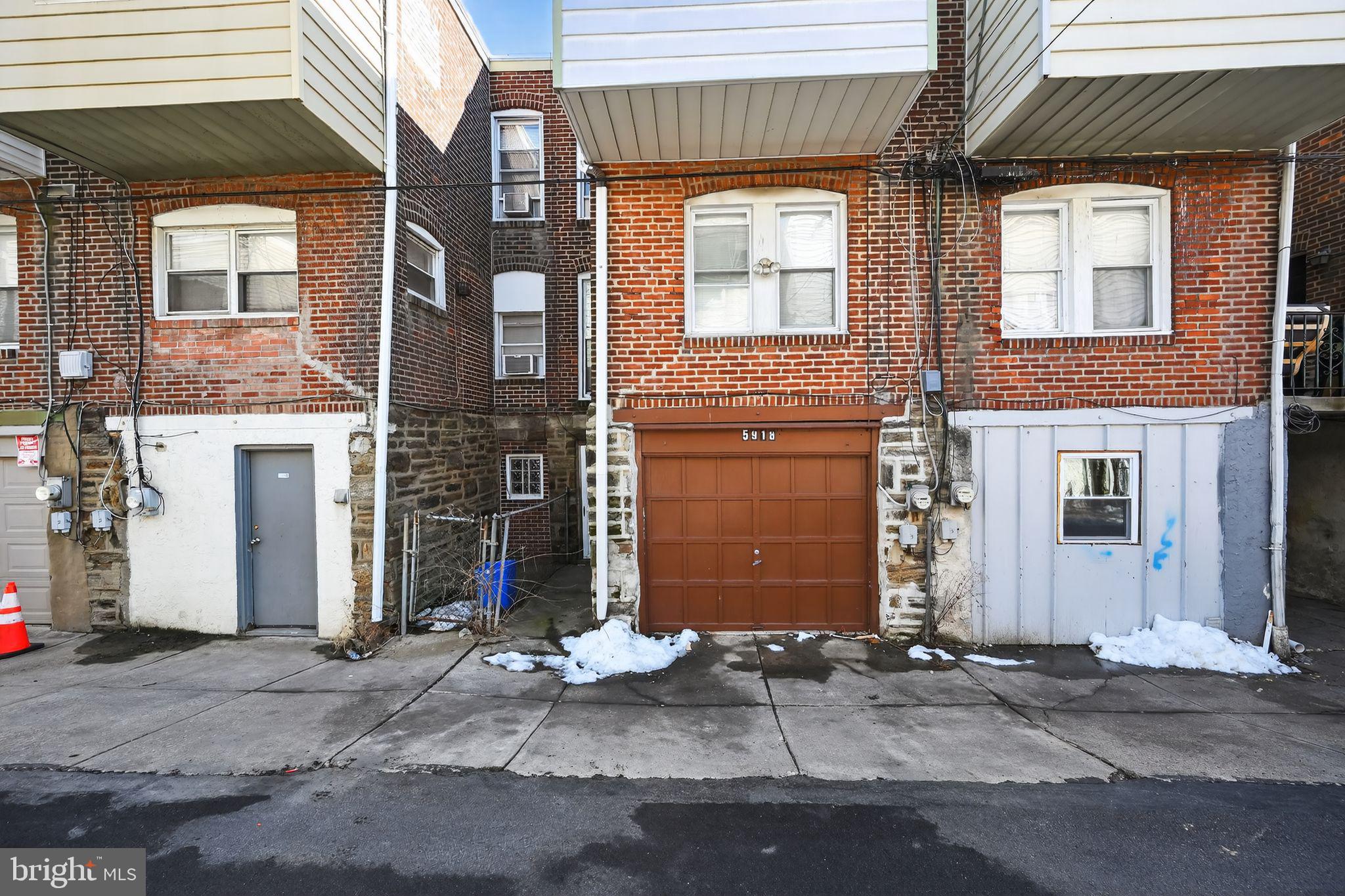 LAWNDALE - Residential