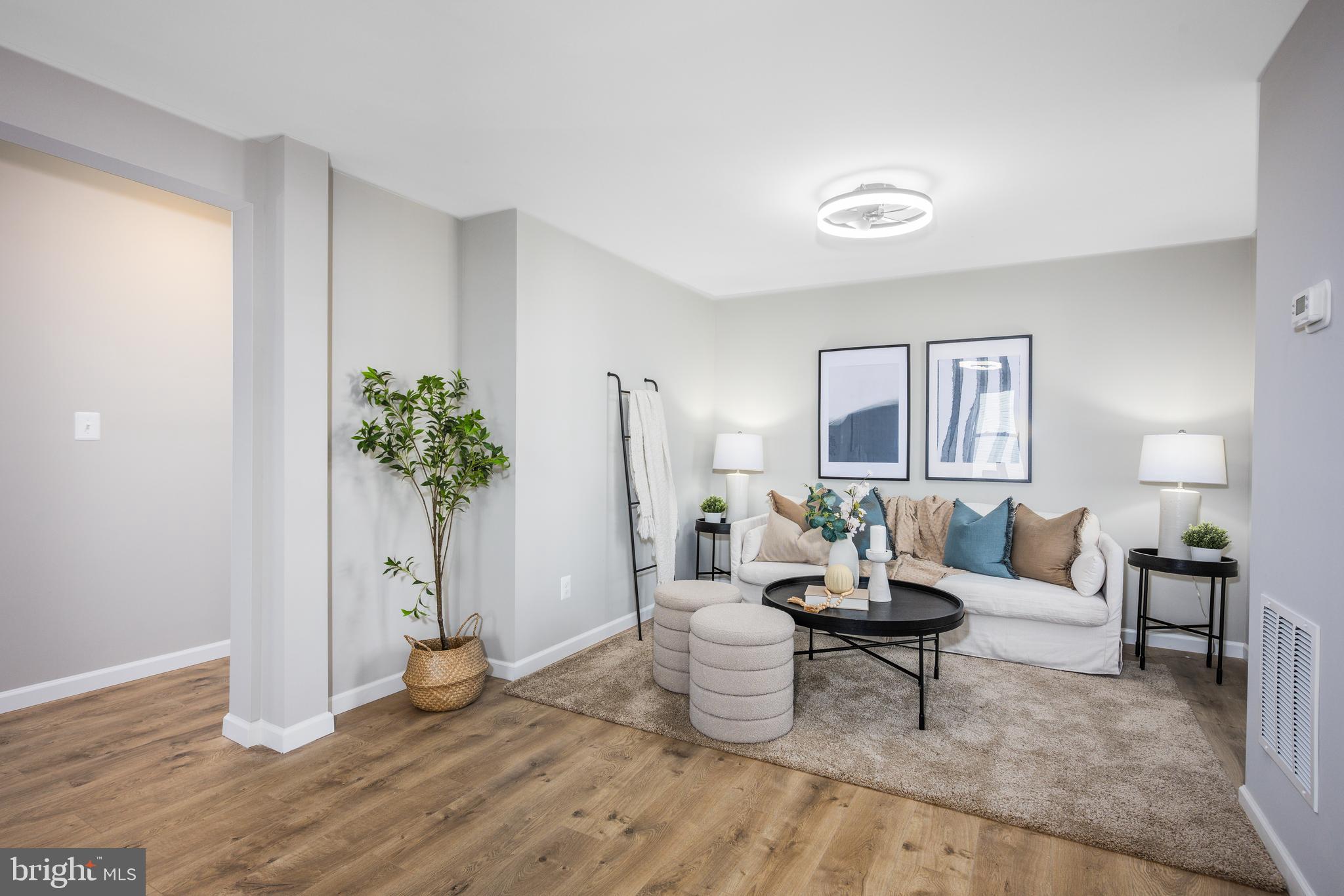 OLIVER BEACH - Residential