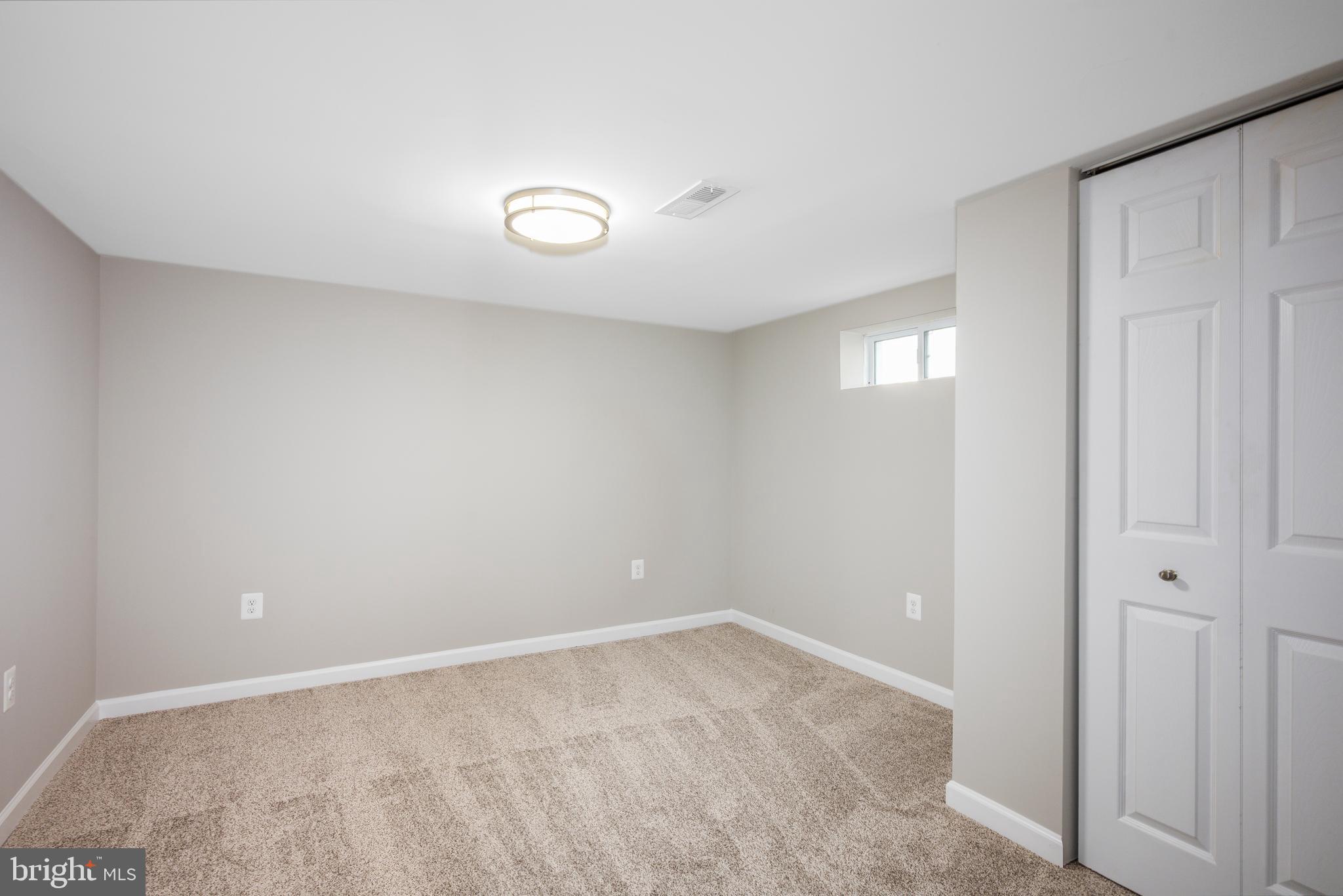 OLIVER BEACH - Residential