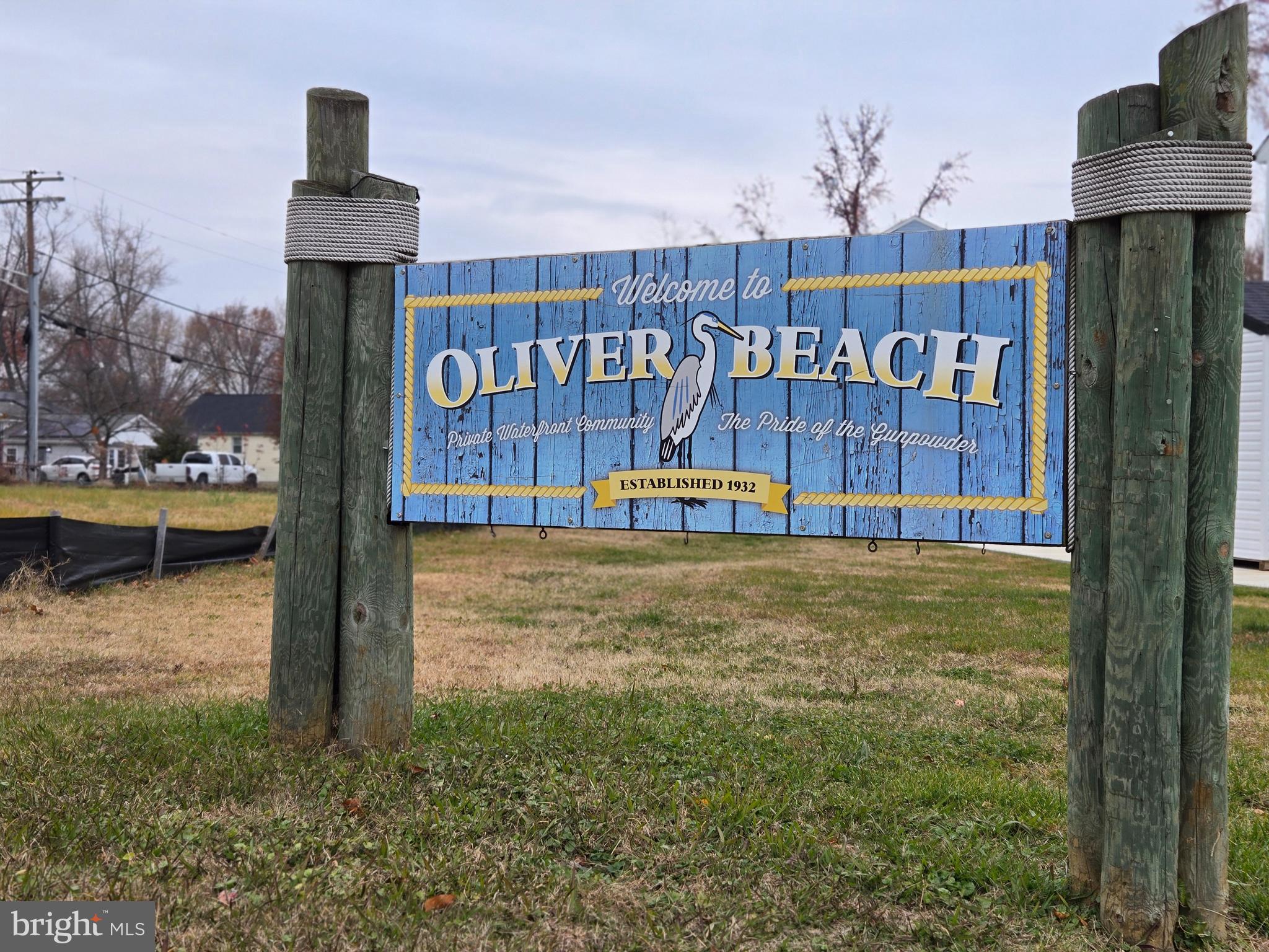 OLIVER BEACH - Residential