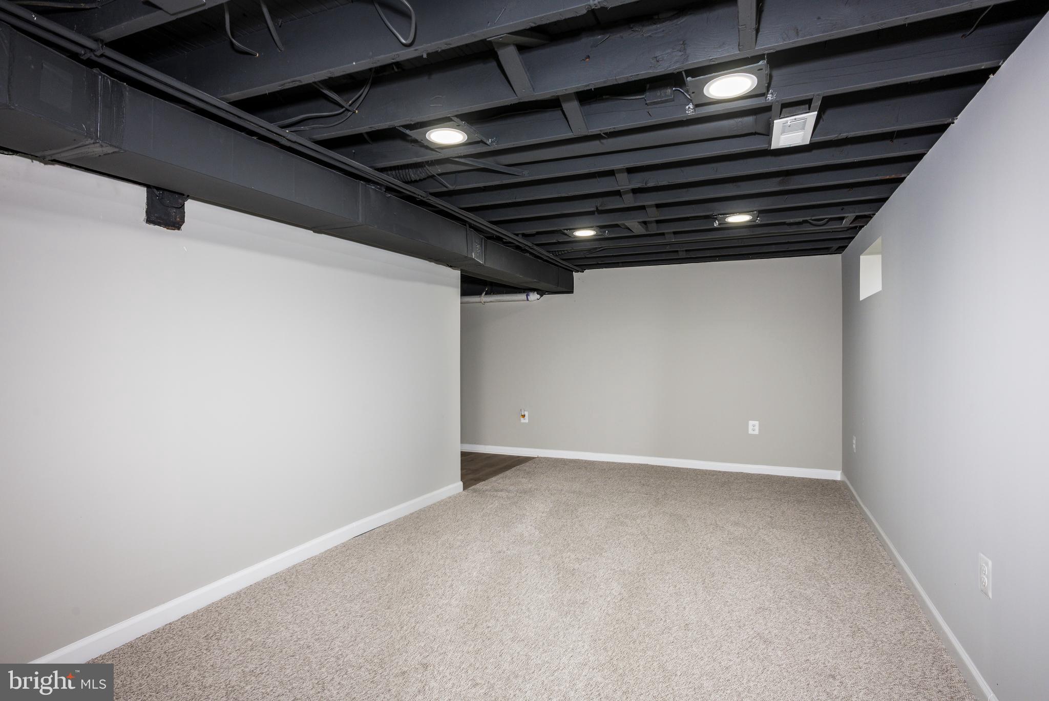 OLIVER BEACH - Residential