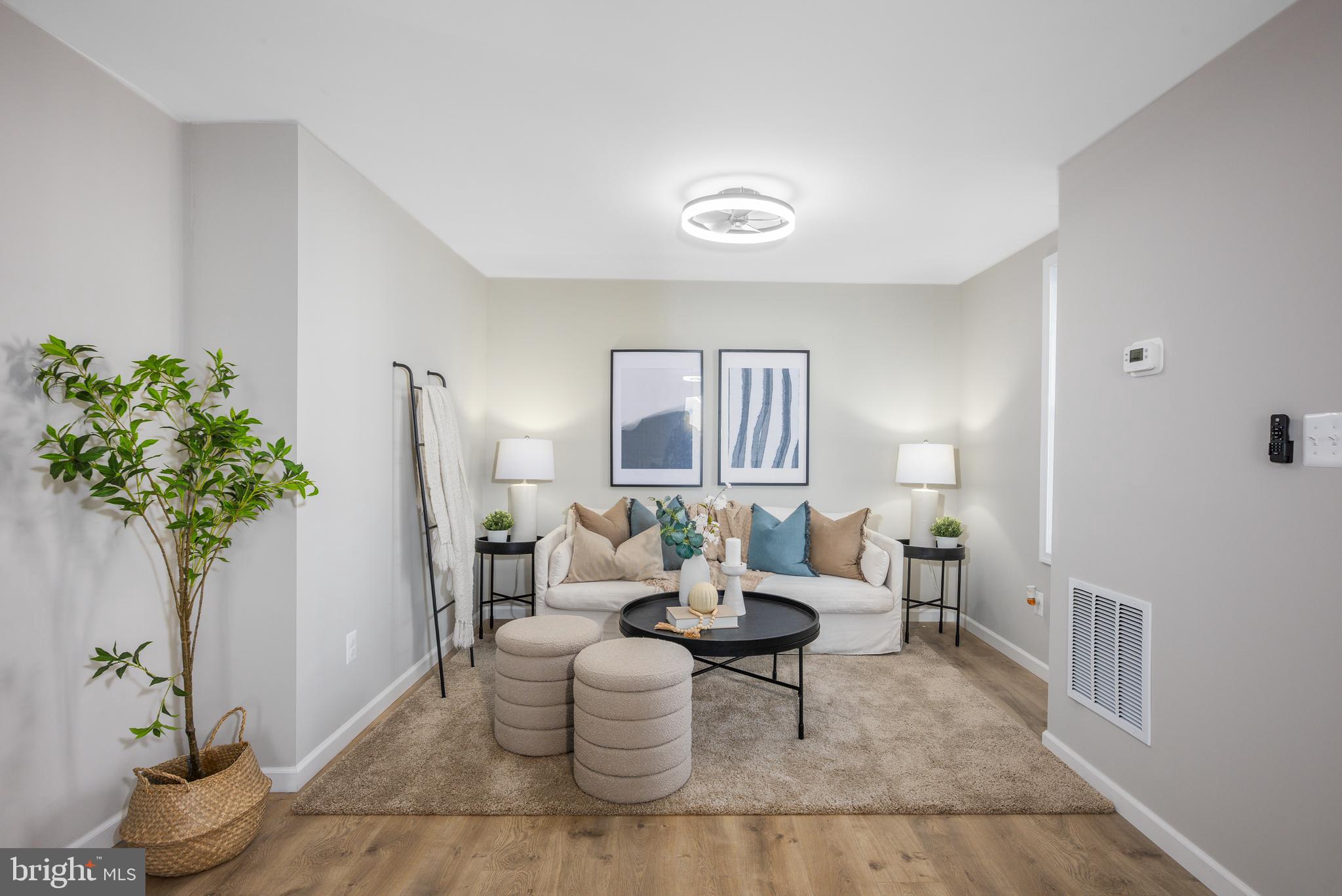 OLIVER BEACH - Residential