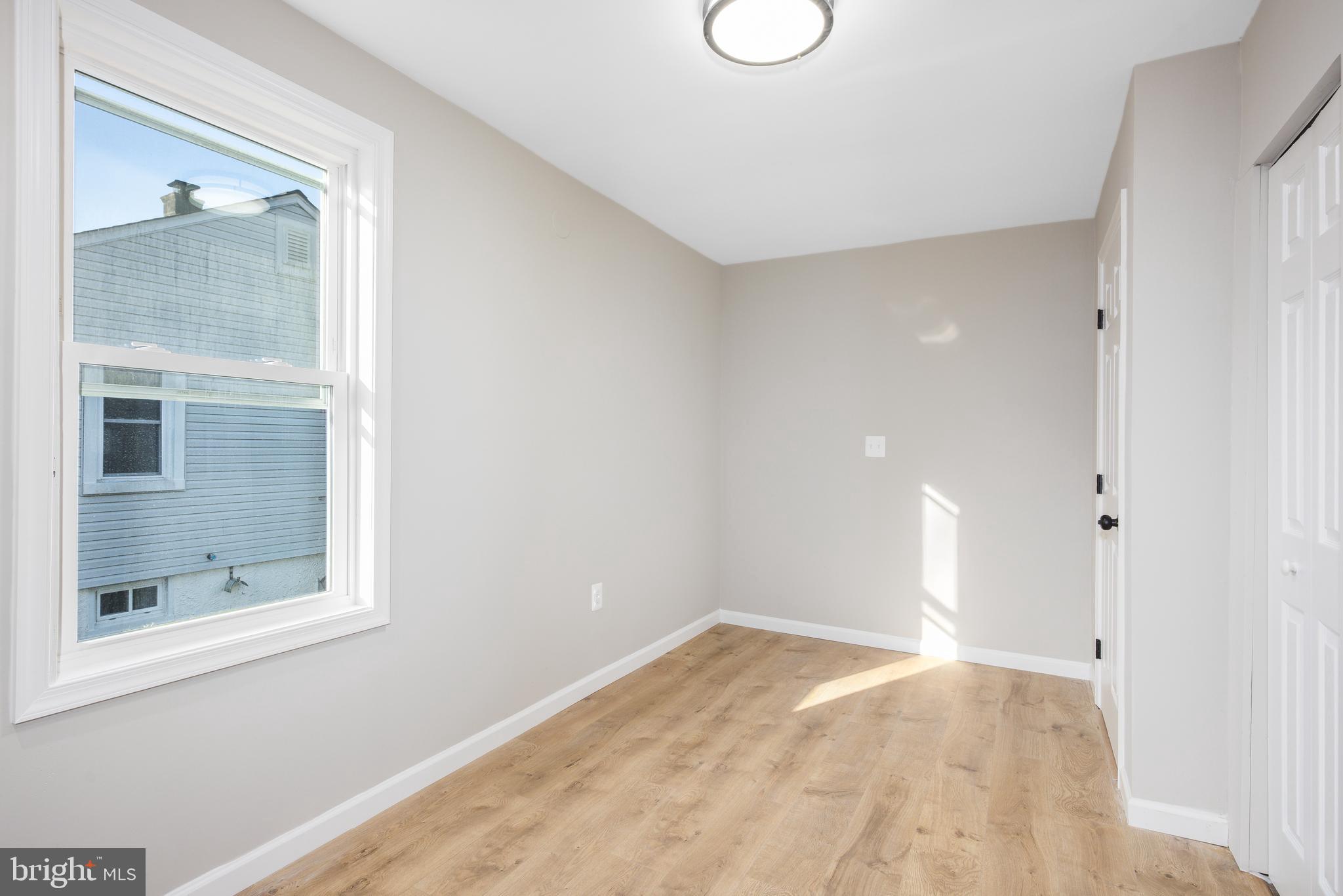 OLIVER BEACH - Residential