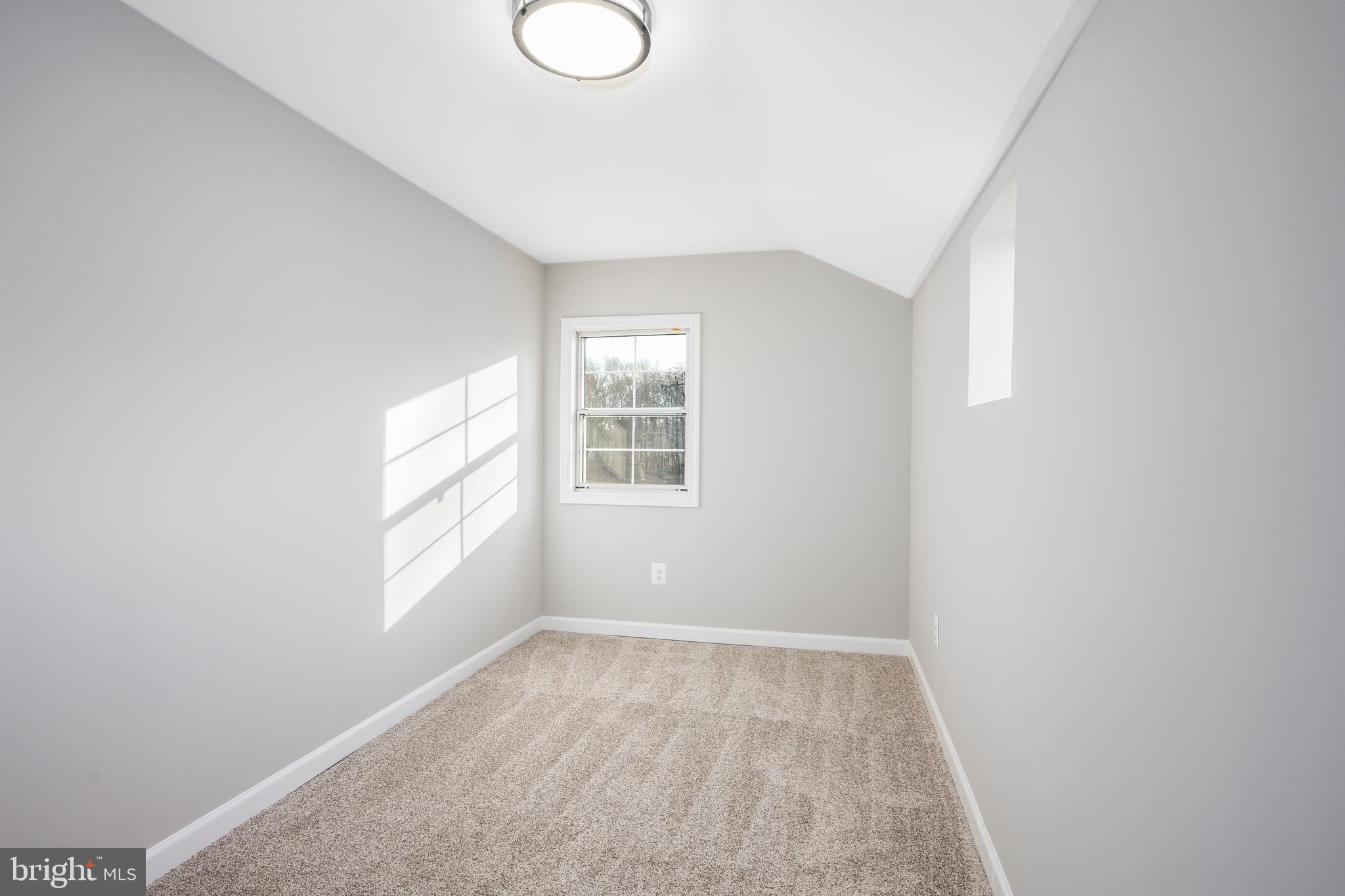 OLIVER BEACH - Residential