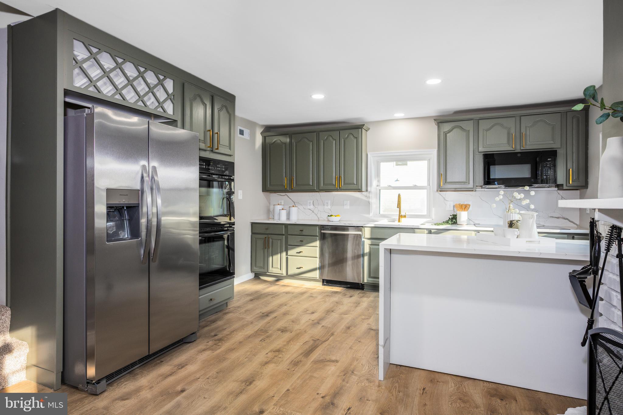 OLIVER BEACH - Residential