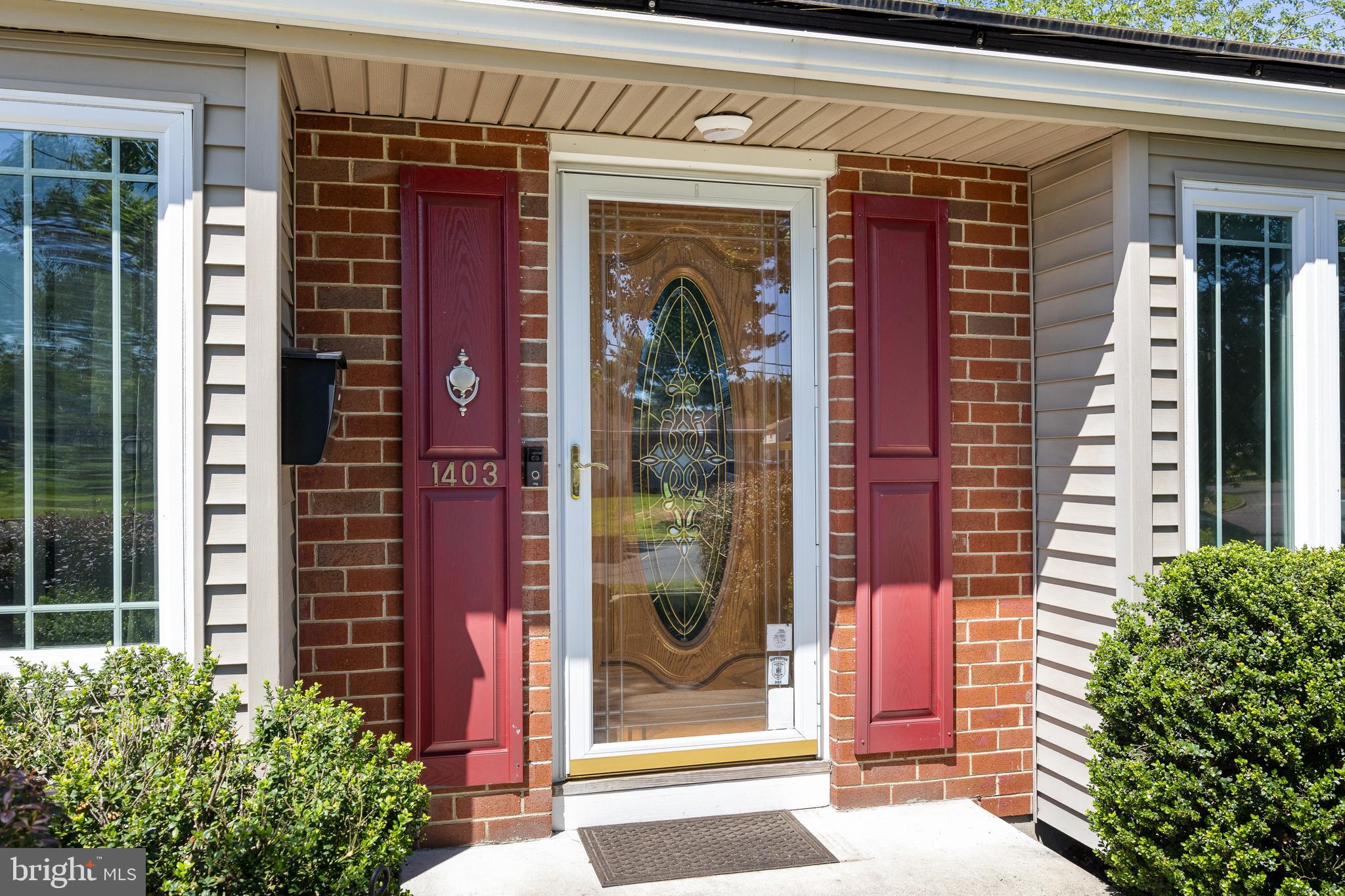 1403 GLENVIEW DRIVE
