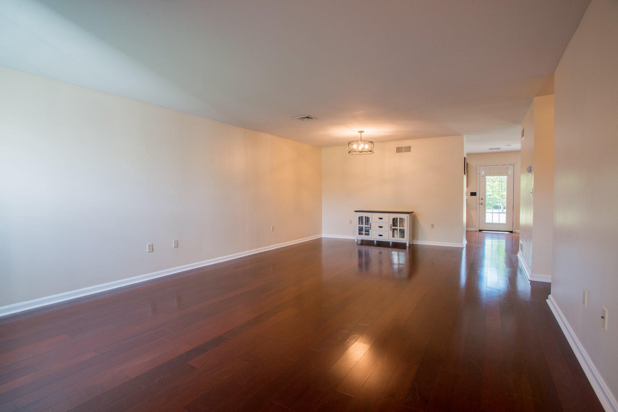 169 PEREGRINE LANE